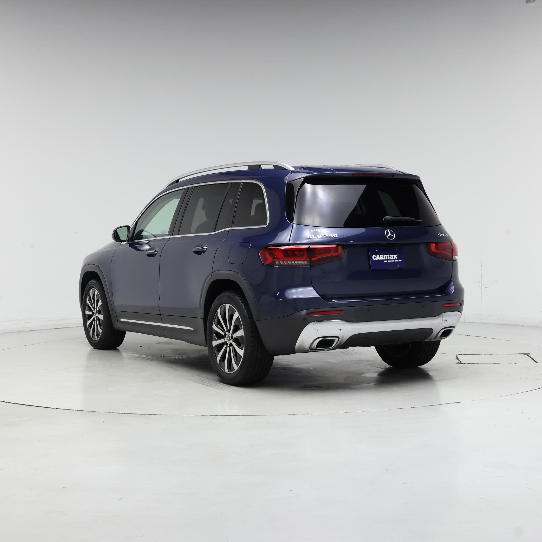 Thumbnail: 2023 Mercedes-Benz GLB - 2