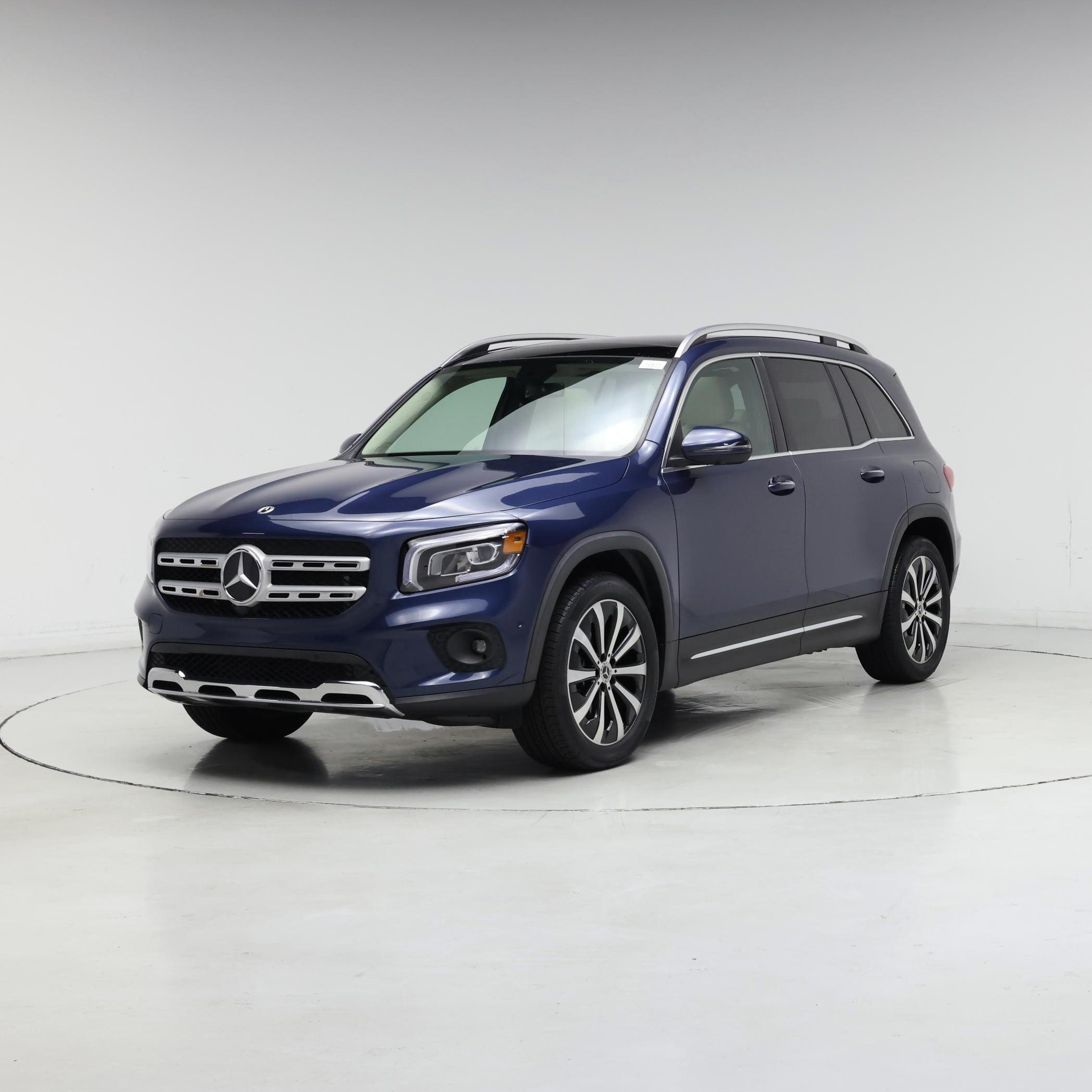Thumbnail: 2023 Mercedes-Benz GLB - 4