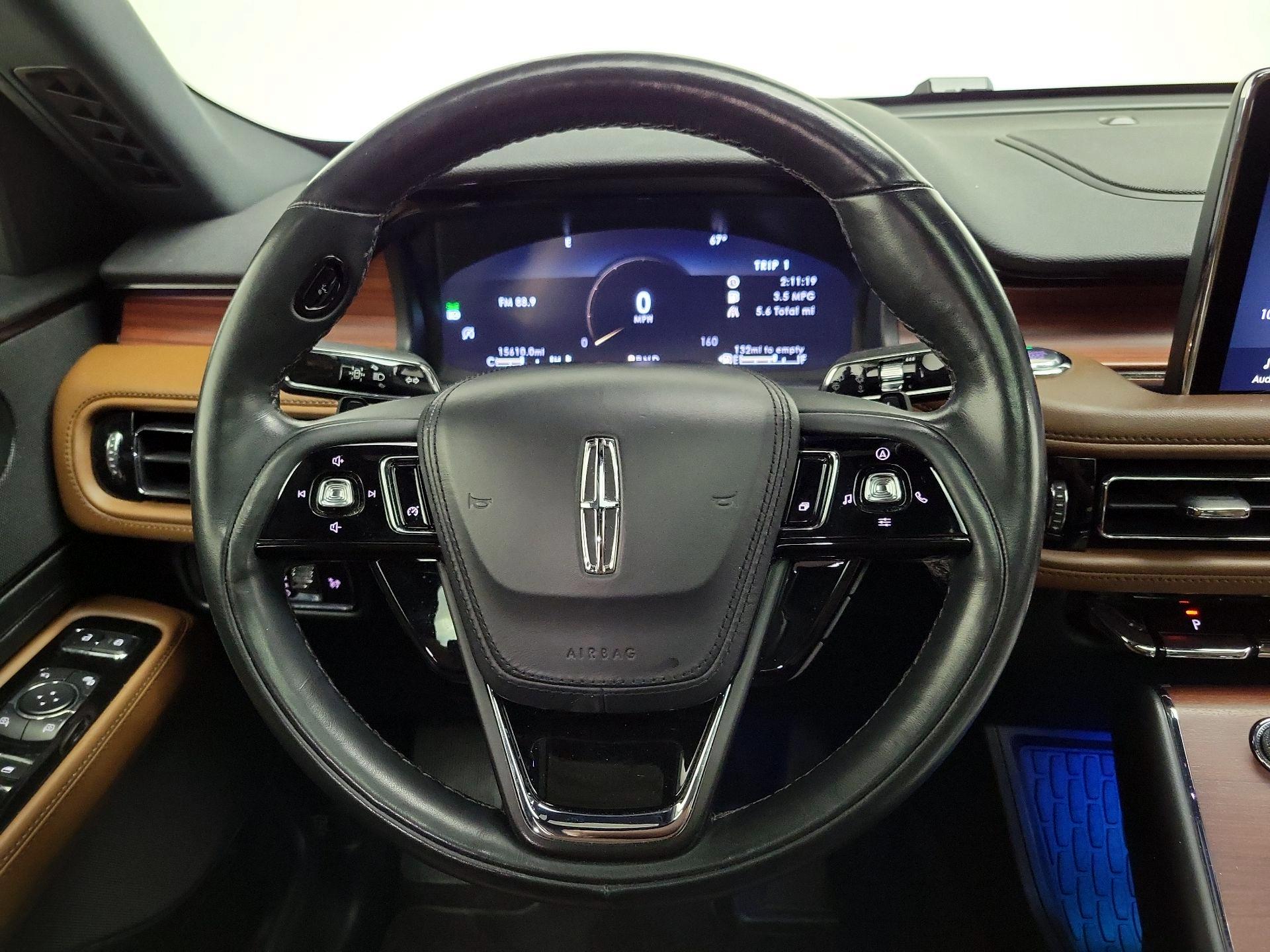 Thumbnail: 2023 Lincoln Aviator - 10