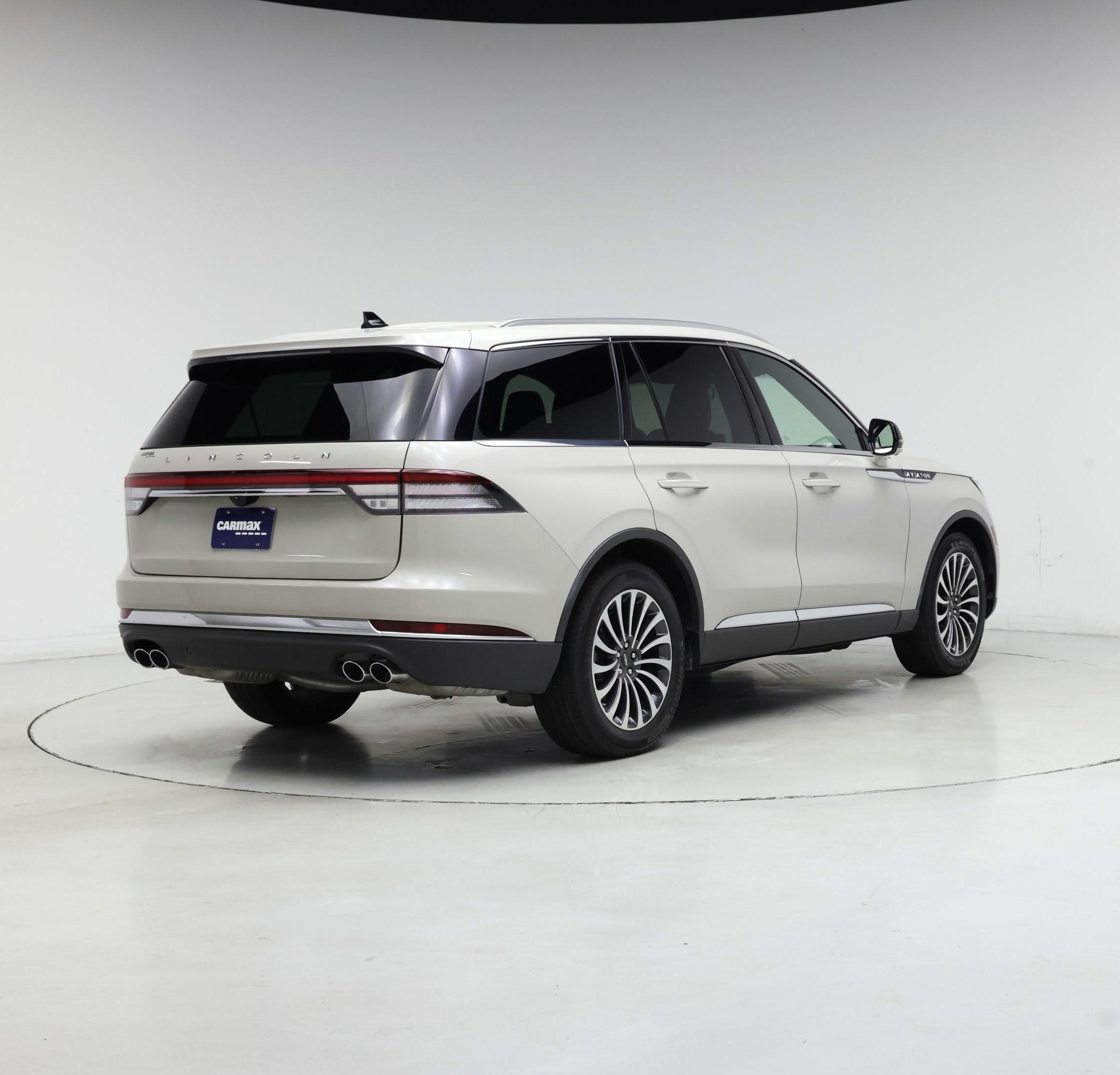 Thumbnail: 2023 Lincoln Aviator - 8