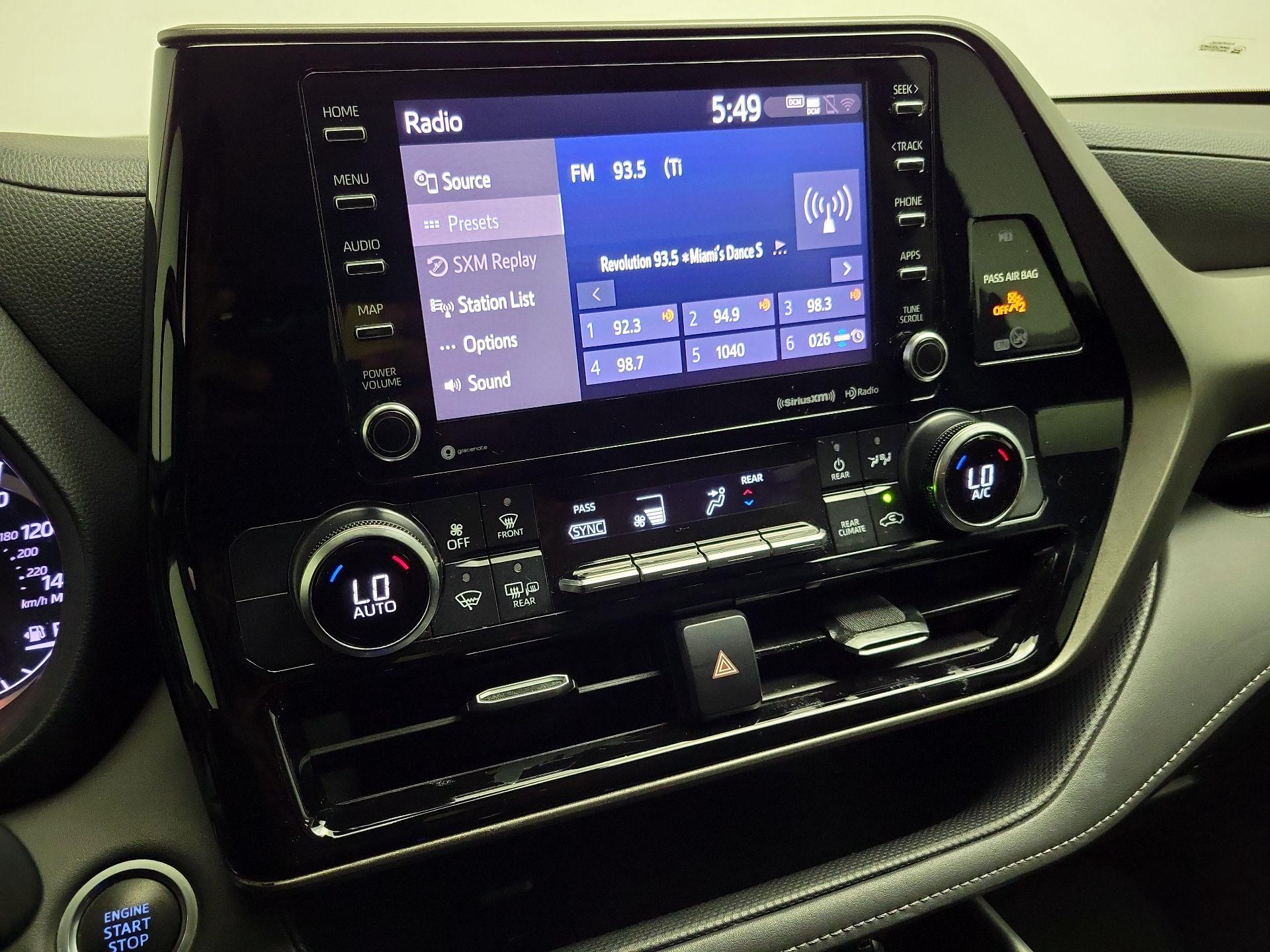 Thumbnail: 2020 Toyota Highlander - 15