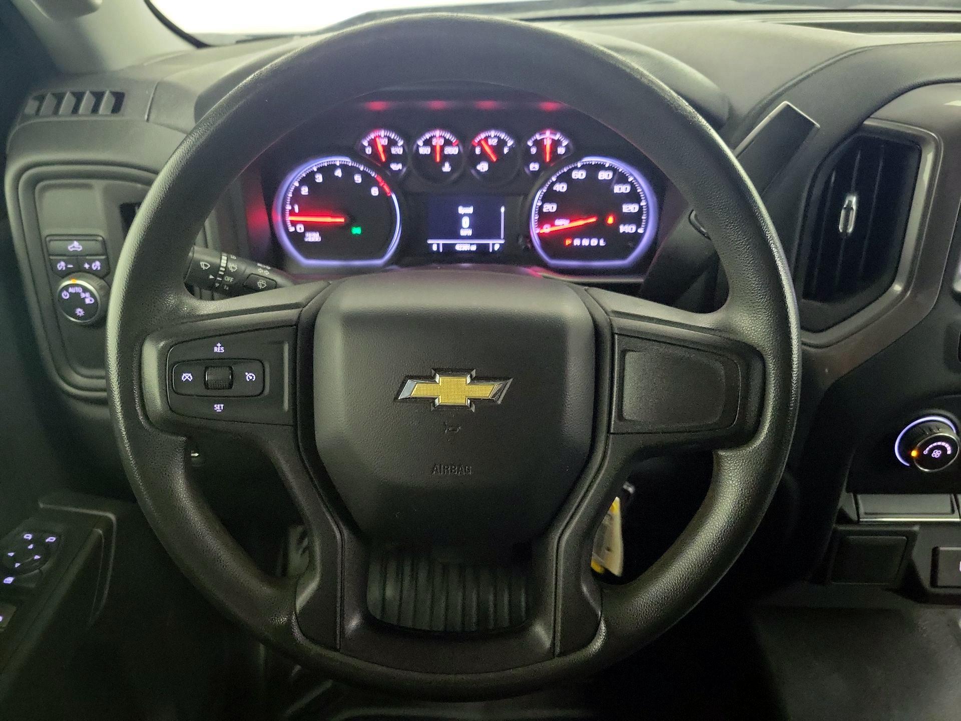 Thumbnail: 2020 Chevrolet Silverado 1500 - 10