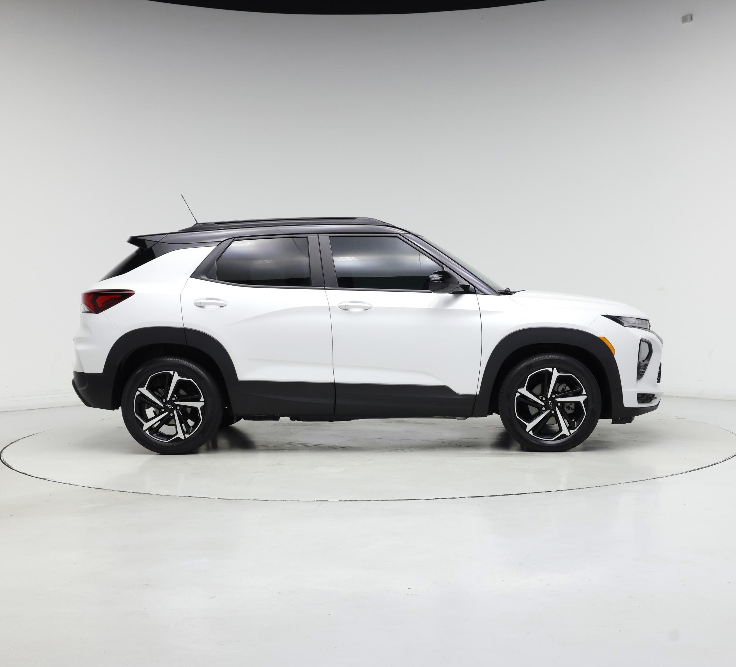 Thumbnail: 2023 Chevrolet TrailBlazer - 7