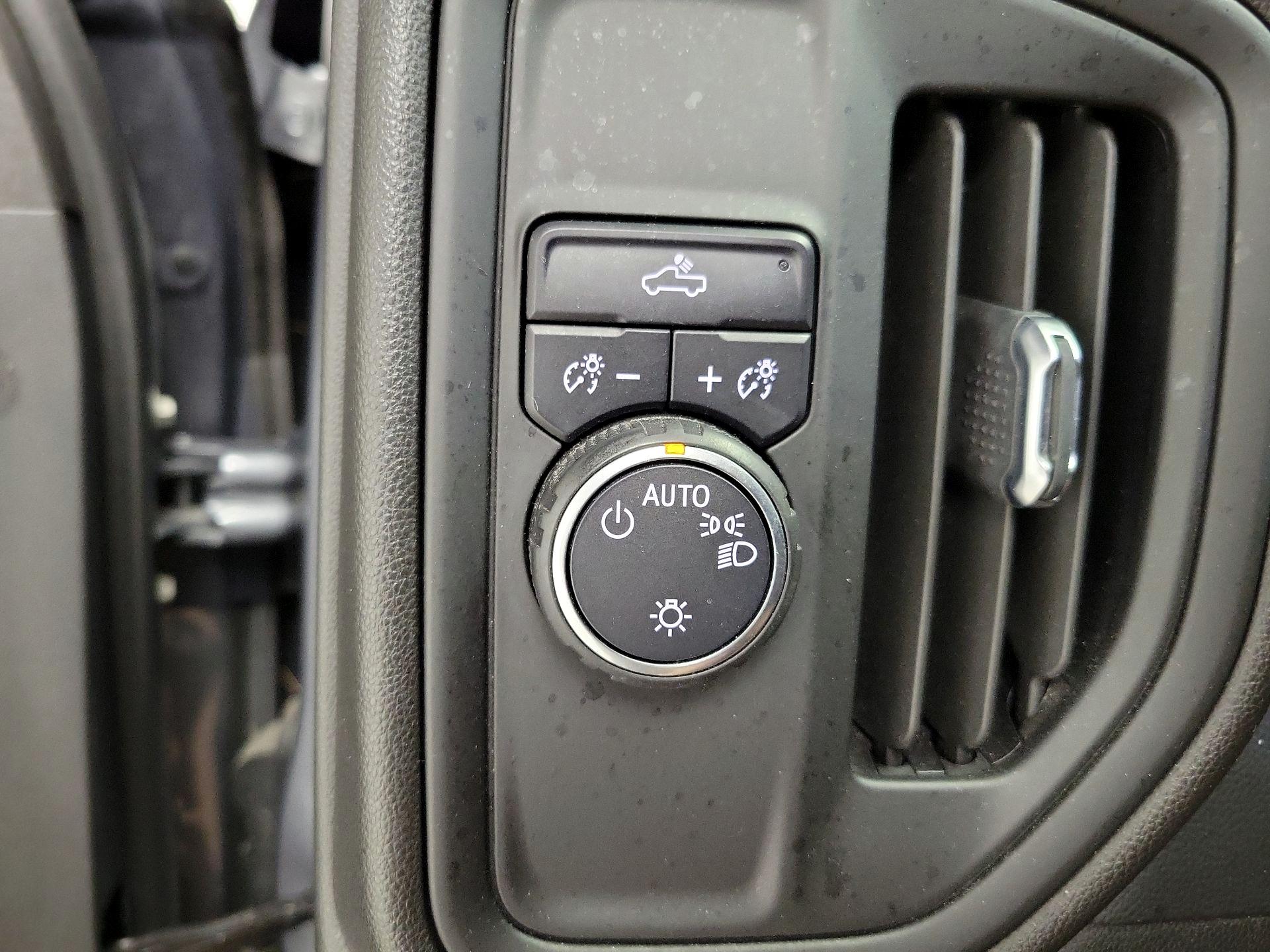 Thumbnail: 2021 Chevrolet Silverado 1500 - 13