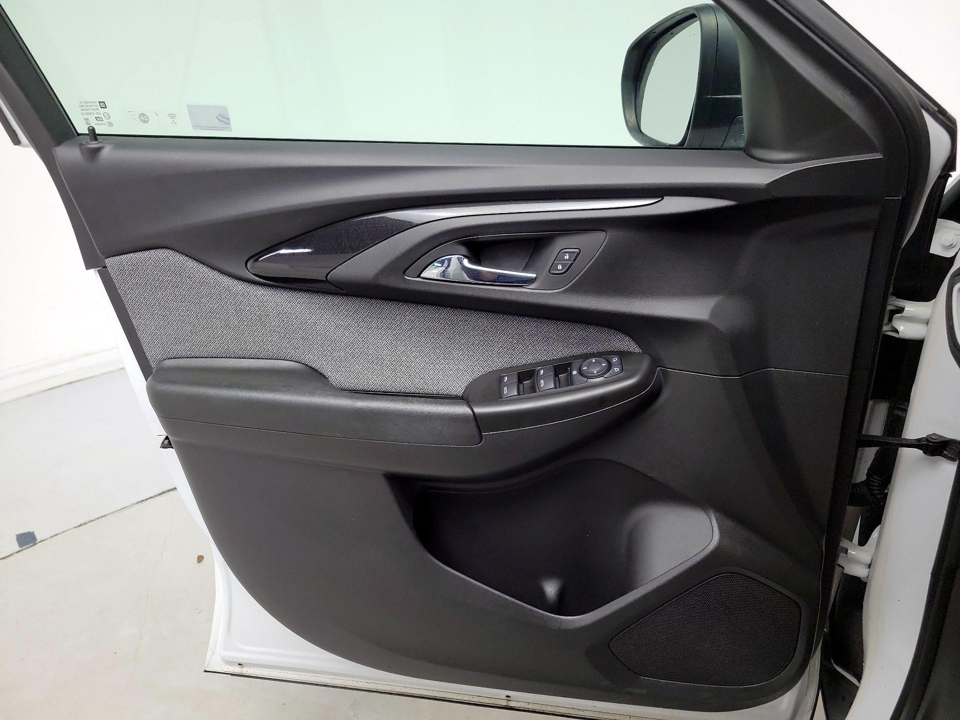 Thumbnail: 2021 Chevrolet TrailBlazer - 12