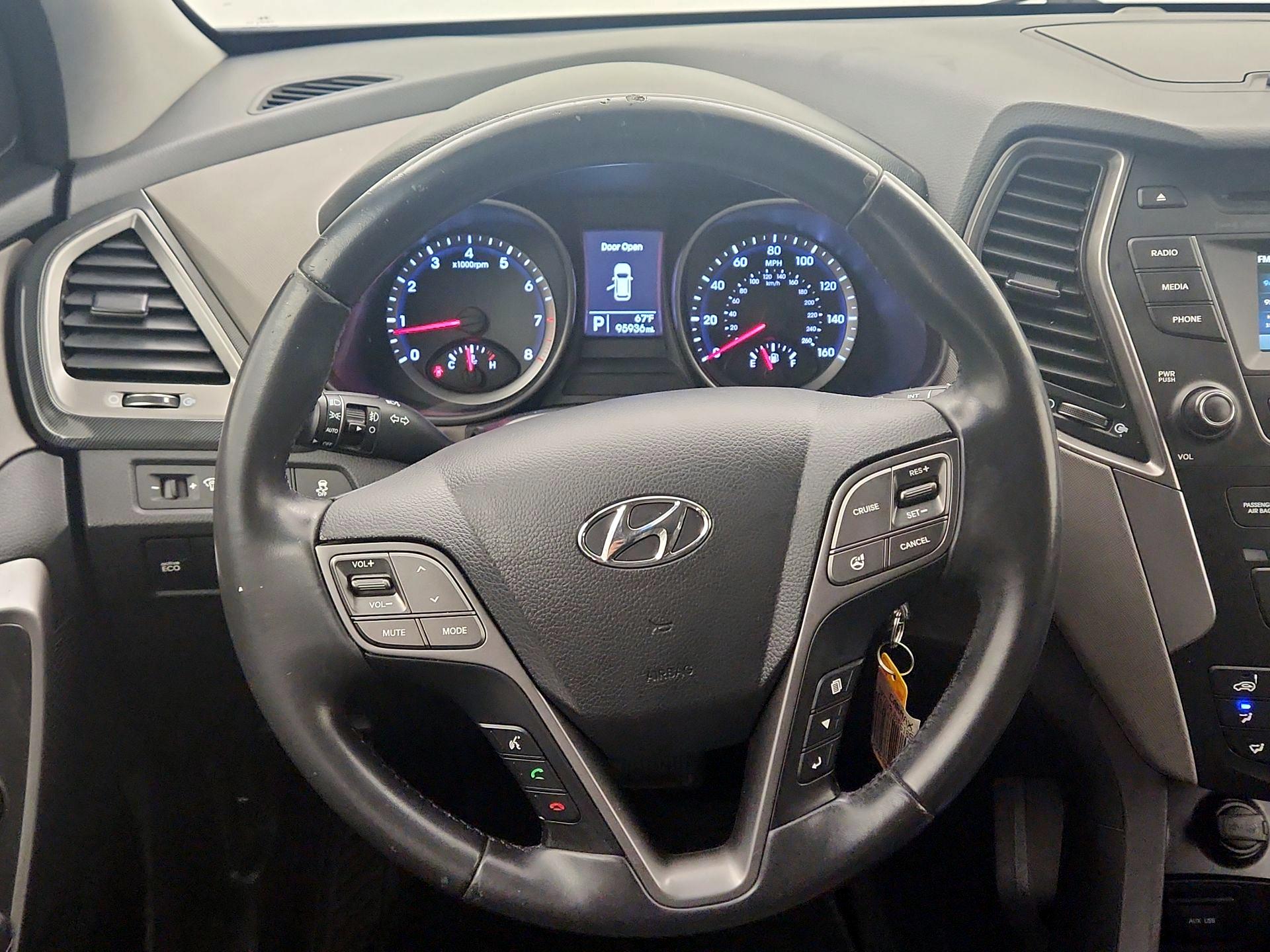 Thumbnail: 2014 Hyundai Santa Fe - 10
