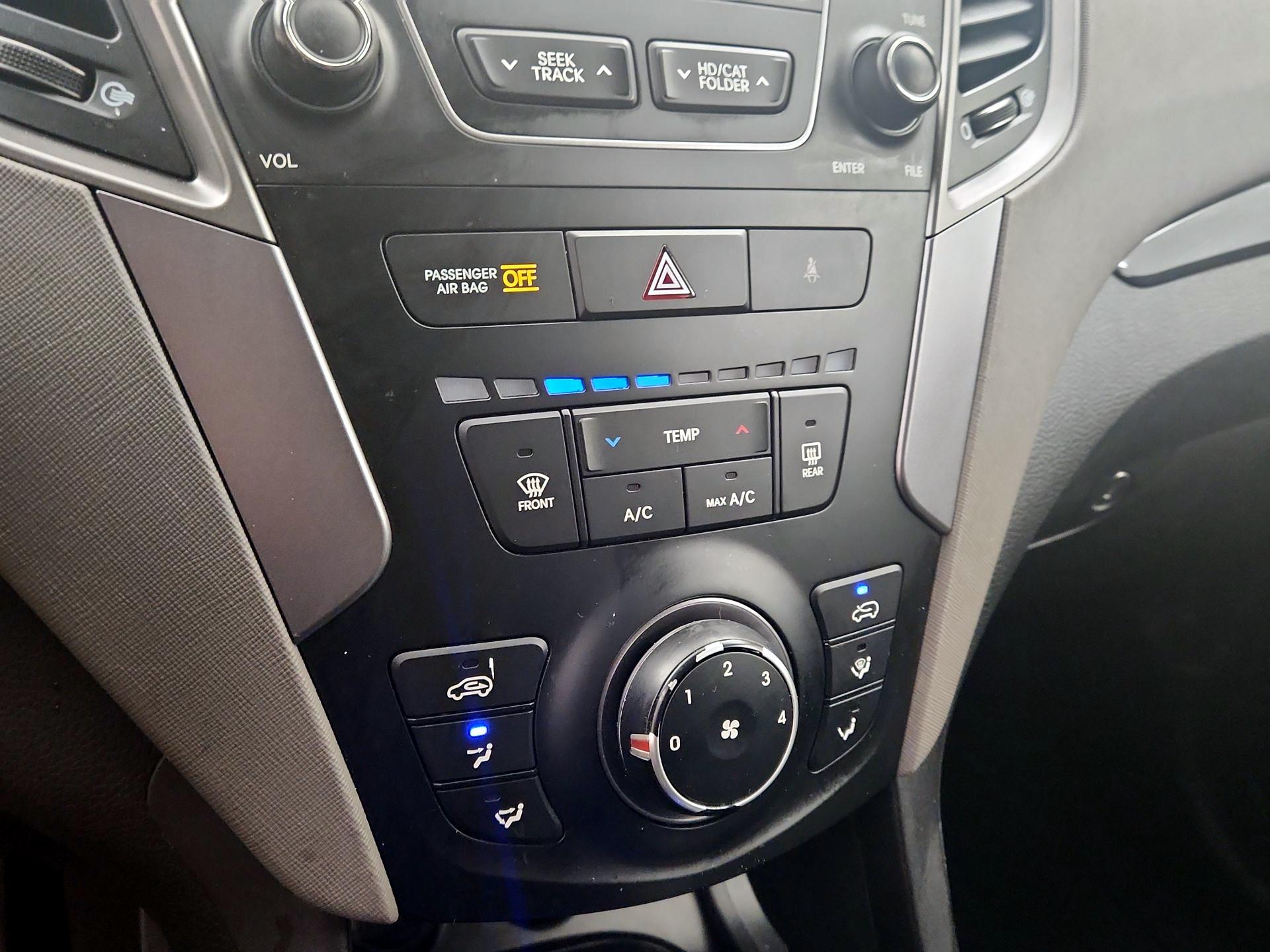 Thumbnail: 2014 Hyundai Santa Fe - 16
