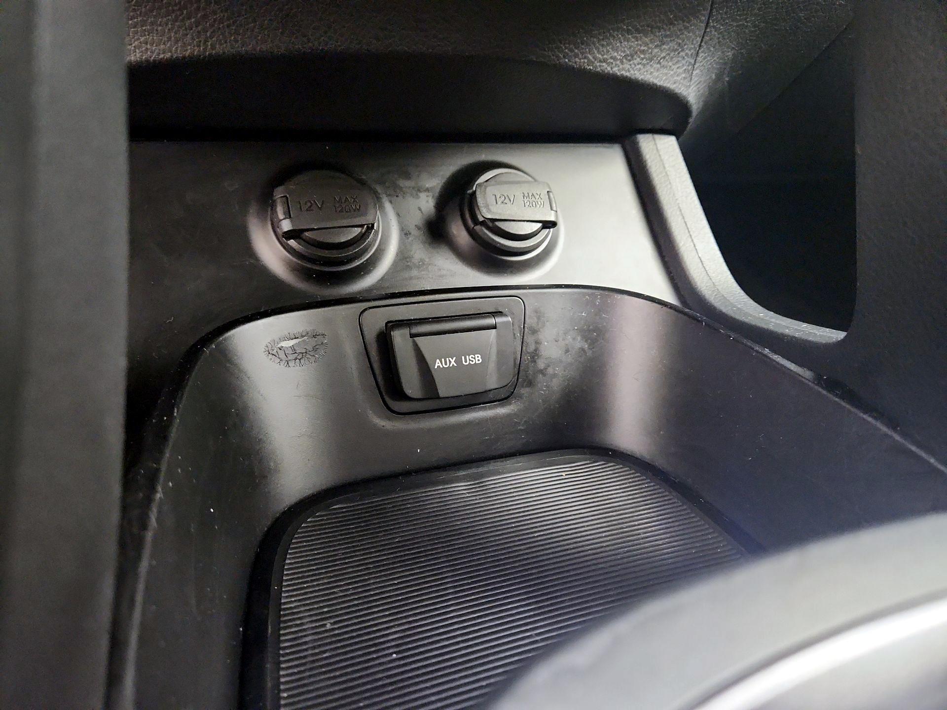 Thumbnail: 2014 Hyundai Santa Fe - 18
