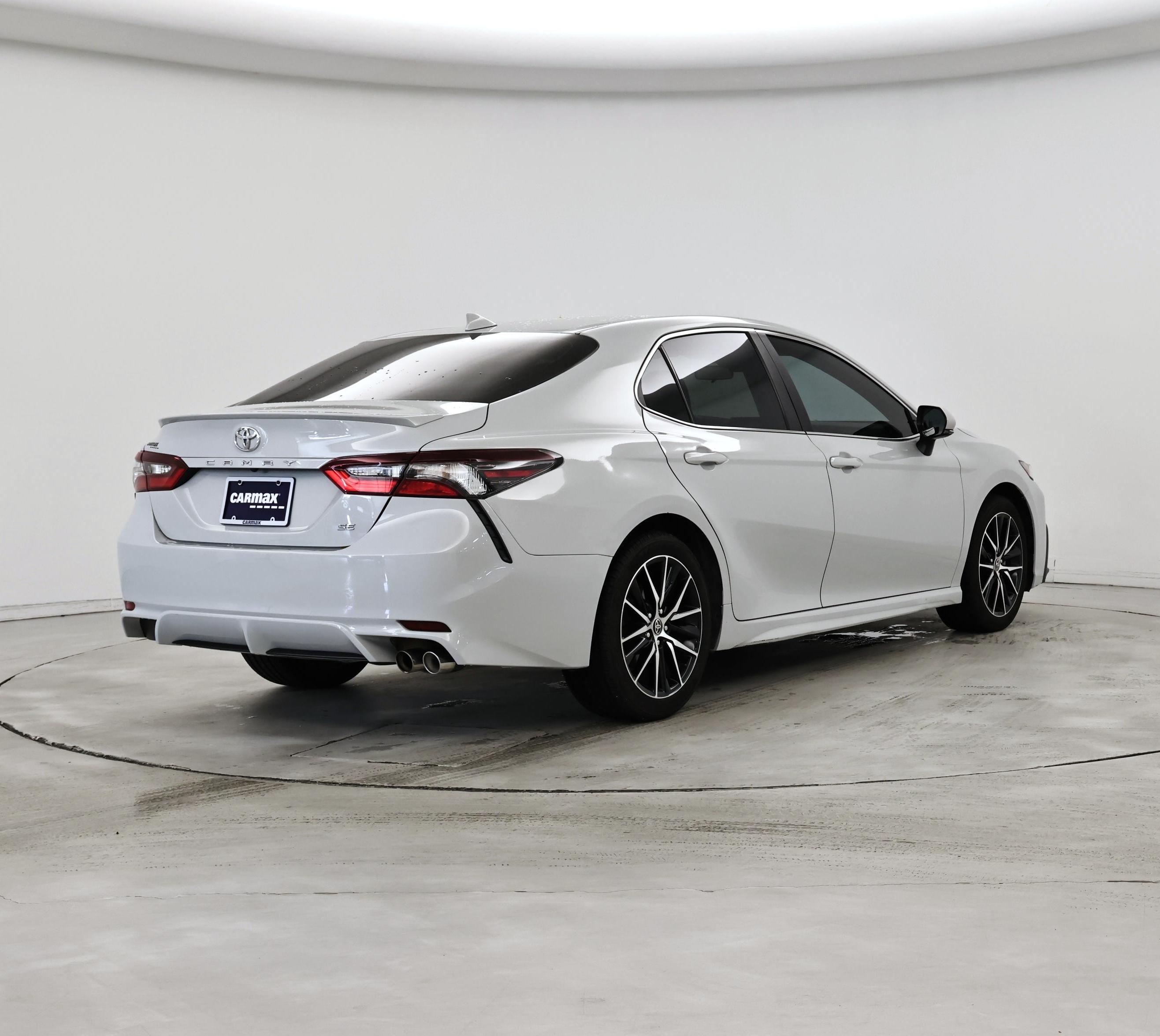 Thumbnail: 2022 Toyota Camry - 8