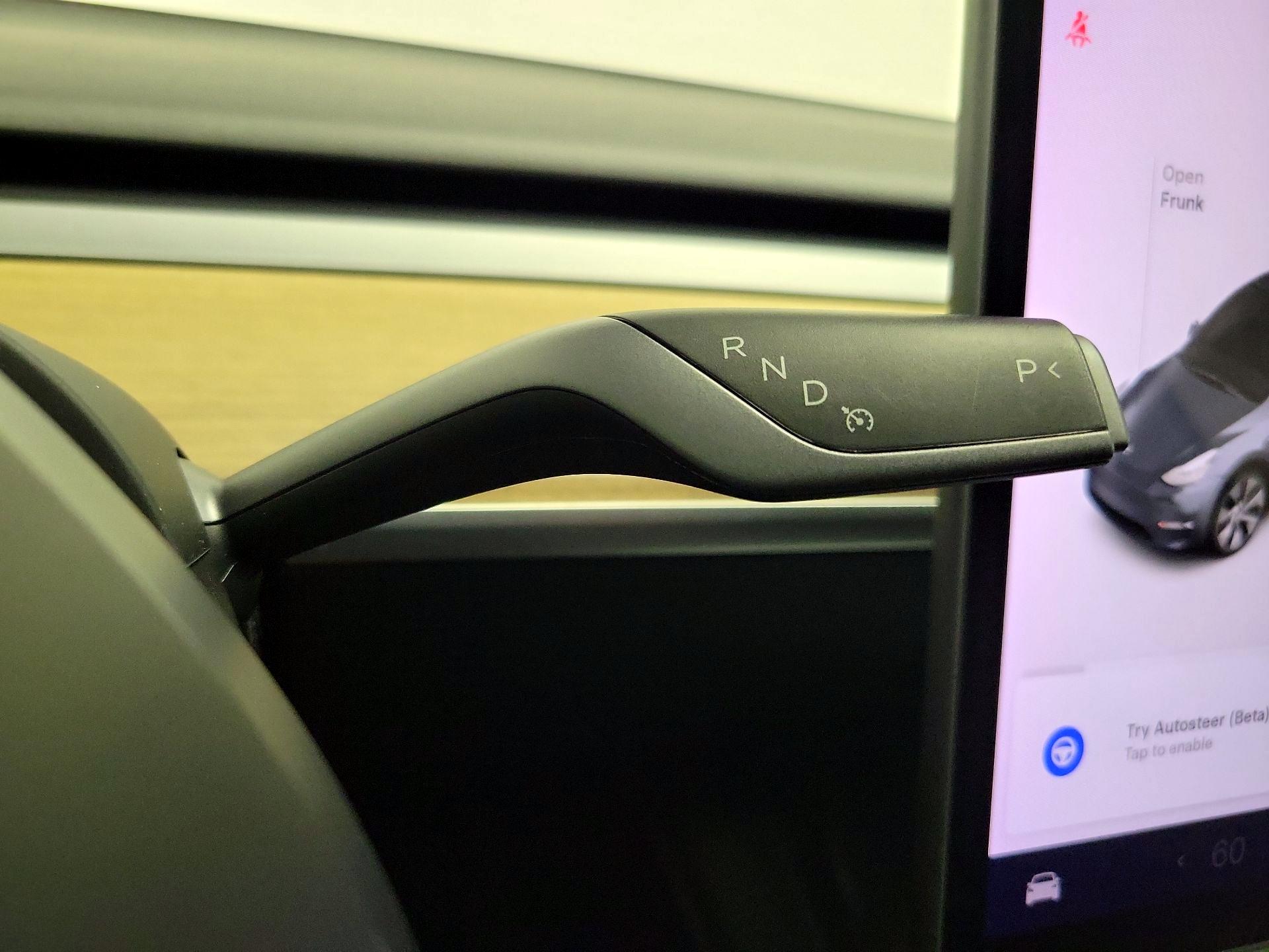 Thumbnail: 2022 Tesla Model Y - 17