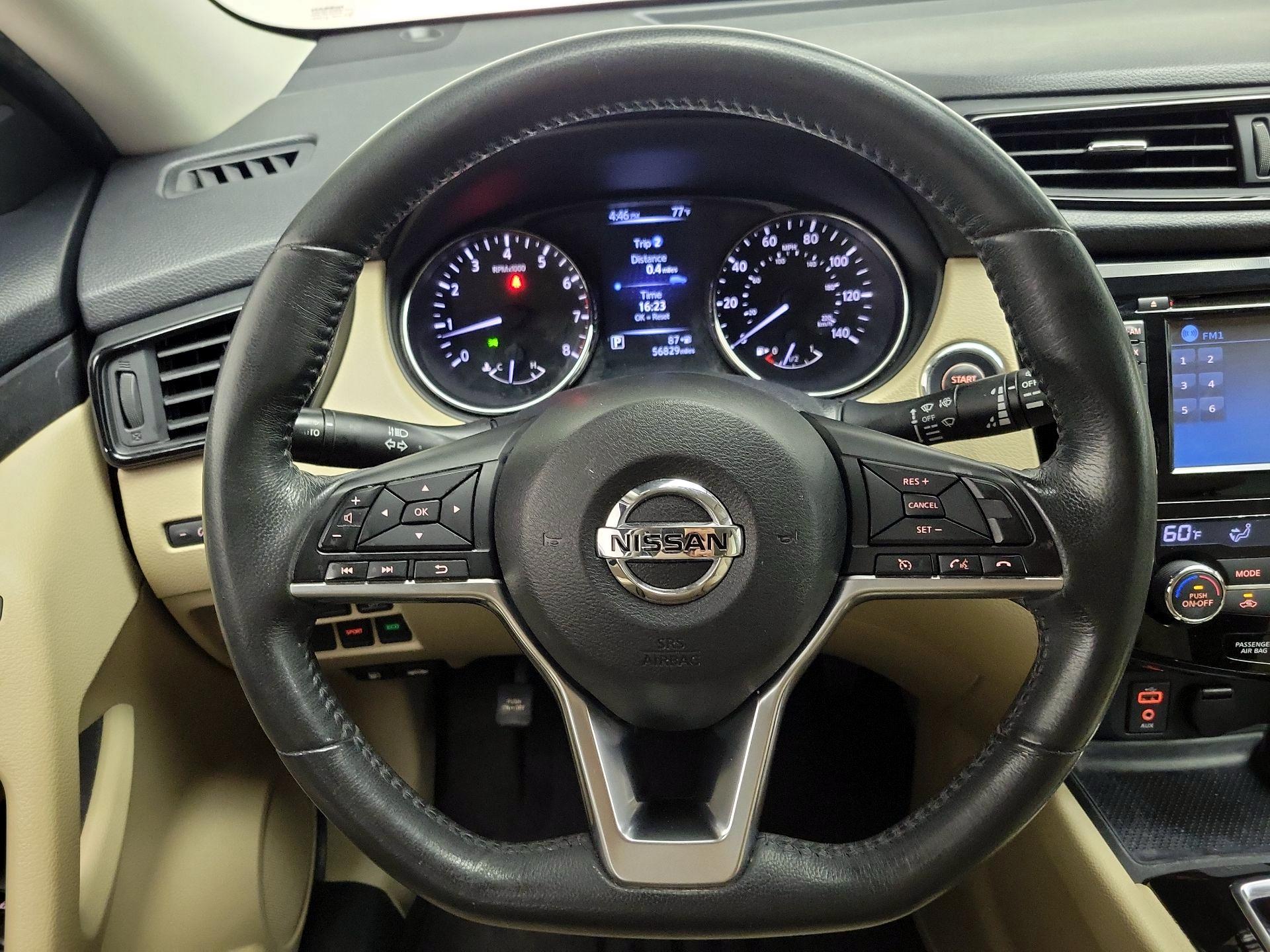 Thumbnail: 2017 Nissan Rogue - 10