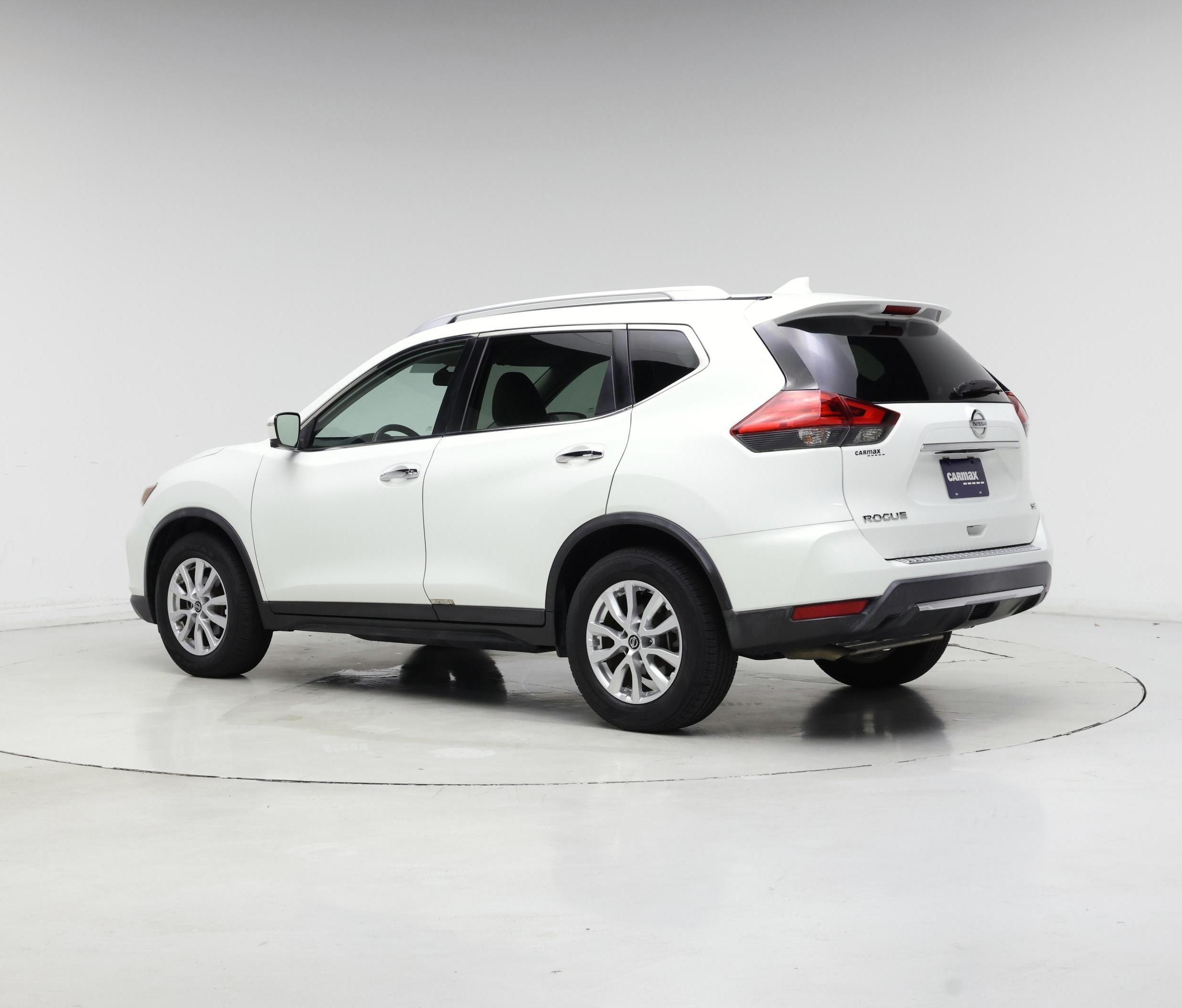 Thumbnail: 2017 Nissan Rogue - 2