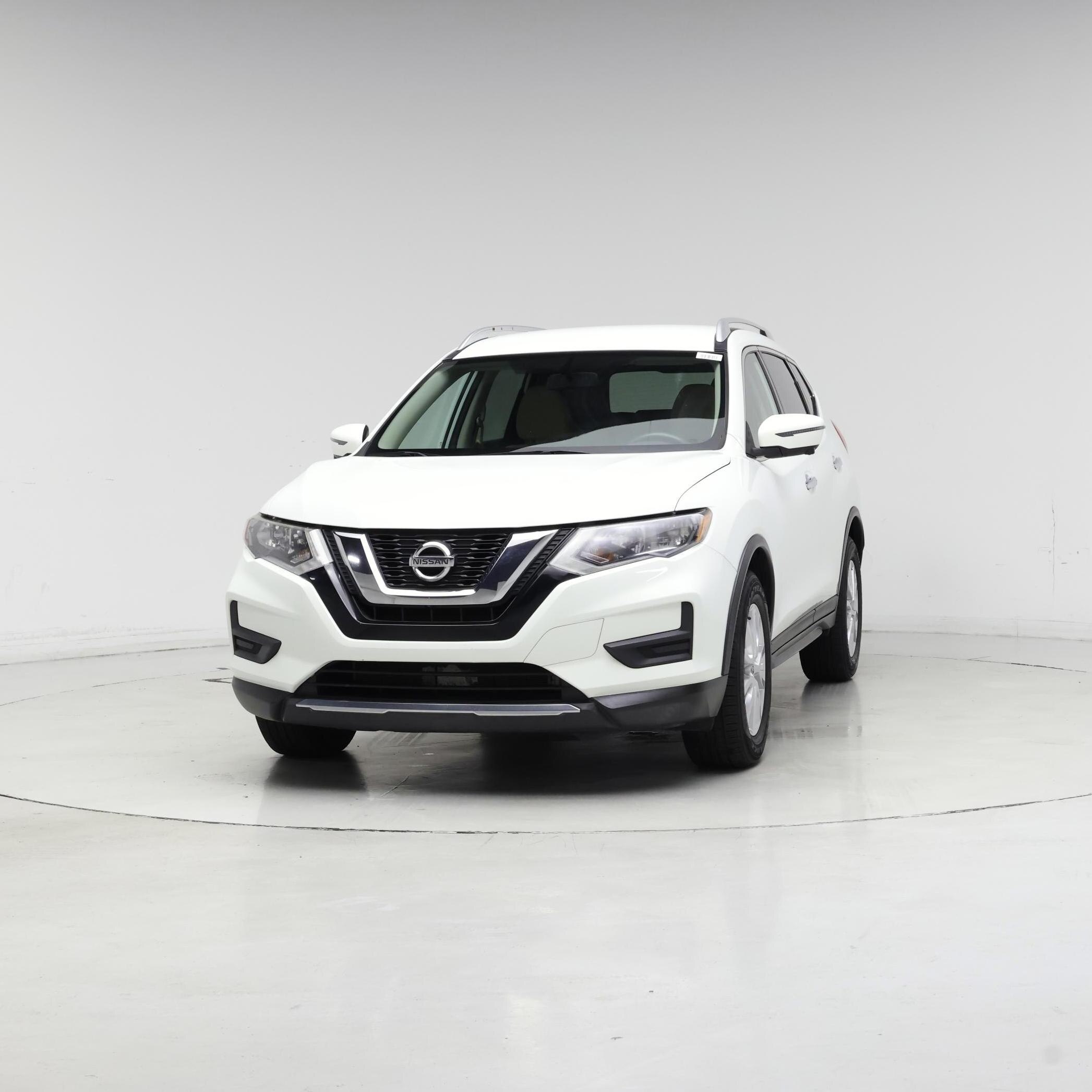 Thumbnail: 2017 Nissan Rogue - 4