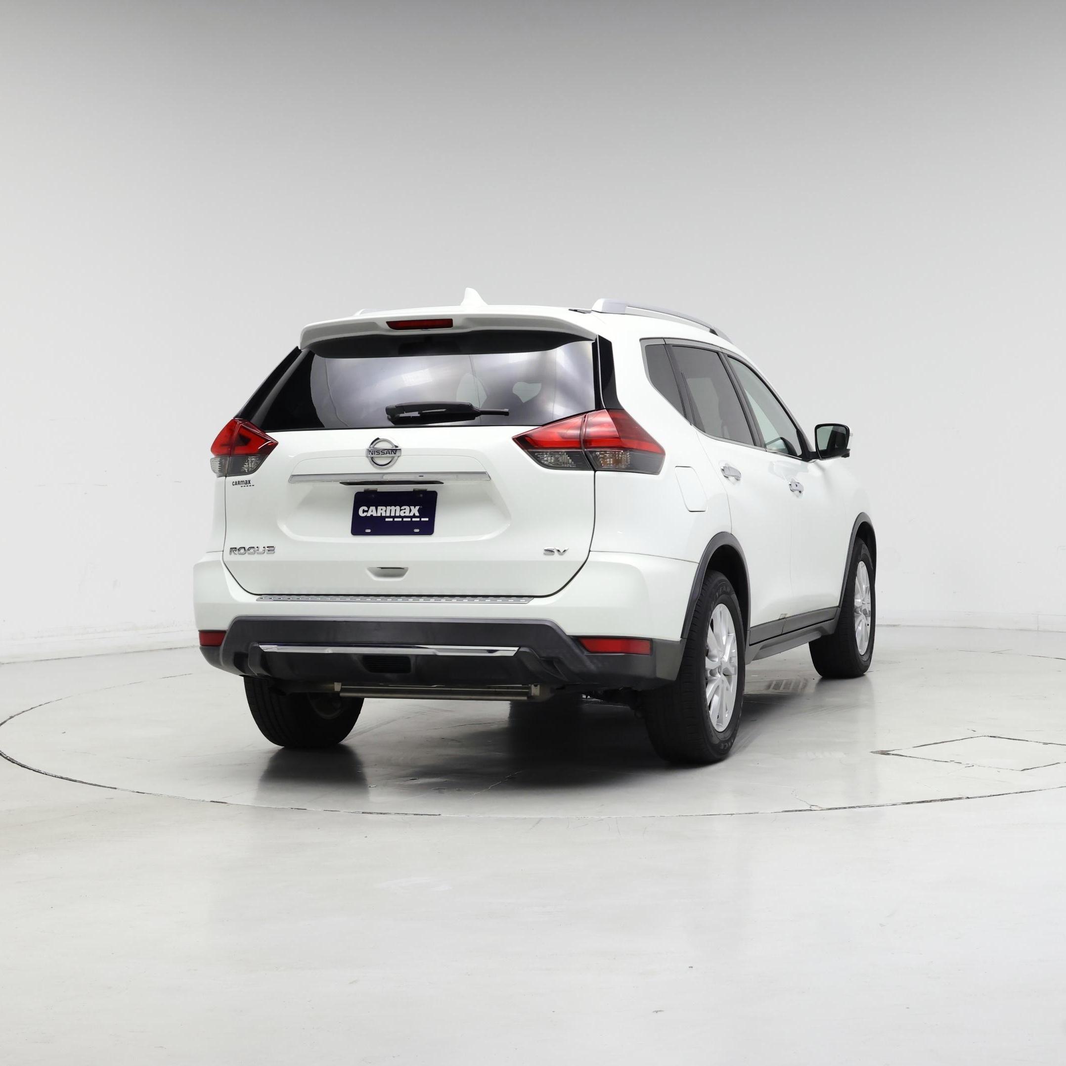 Thumbnail: 2017 Nissan Rogue - 8