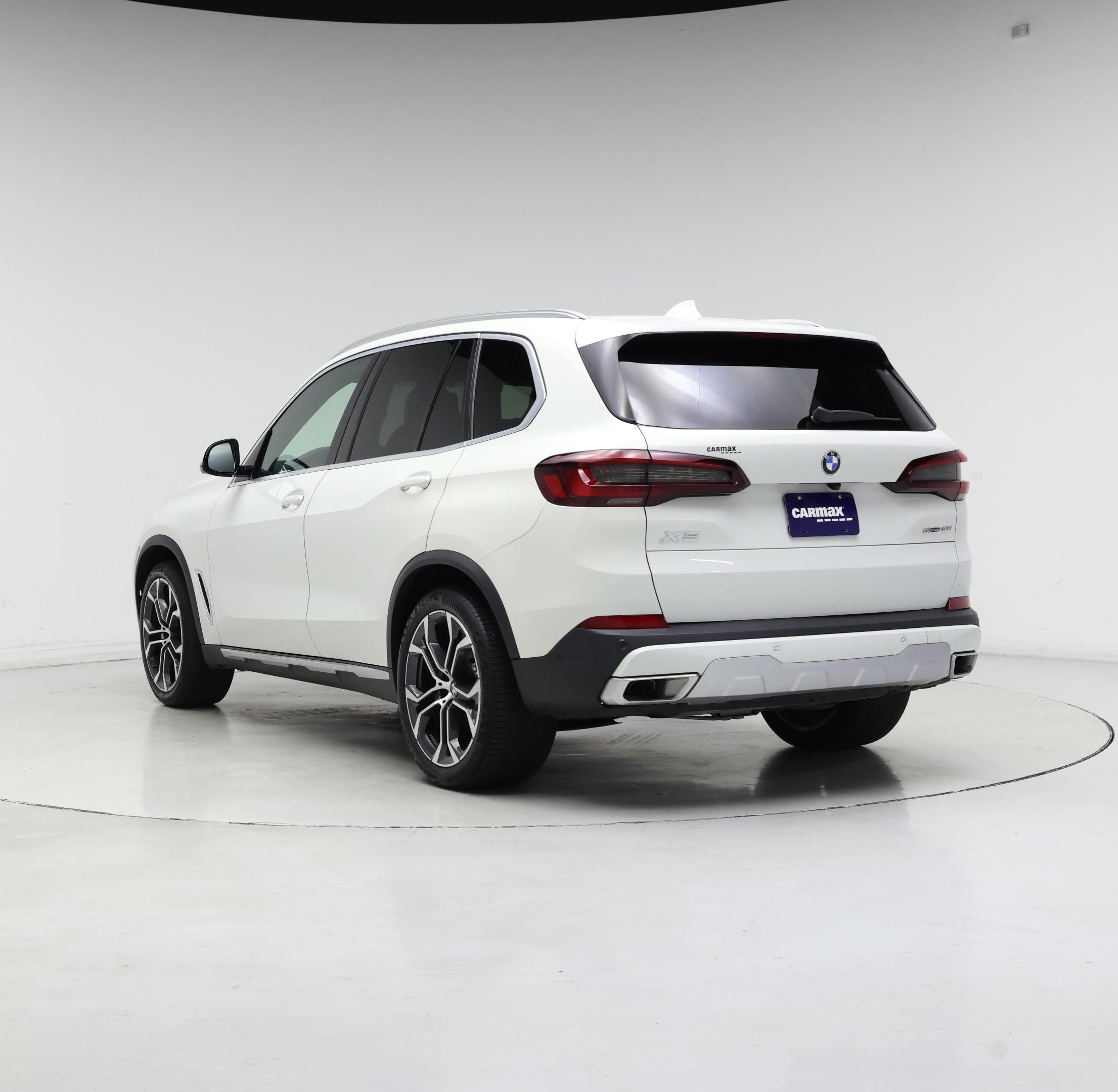 Thumbnail: 2023 BMW X5 - 2