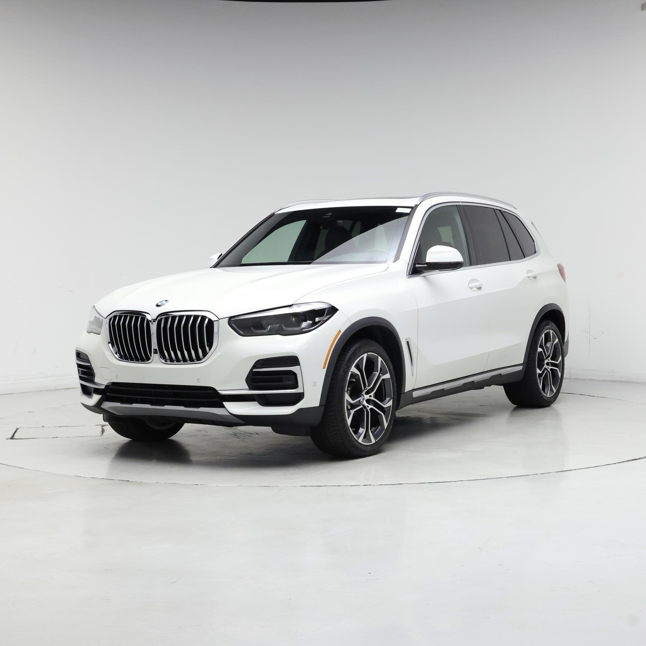 Thumbnail: 2023 BMW X5 - 4