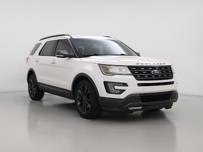 White 2017 Ford Explorer XLT