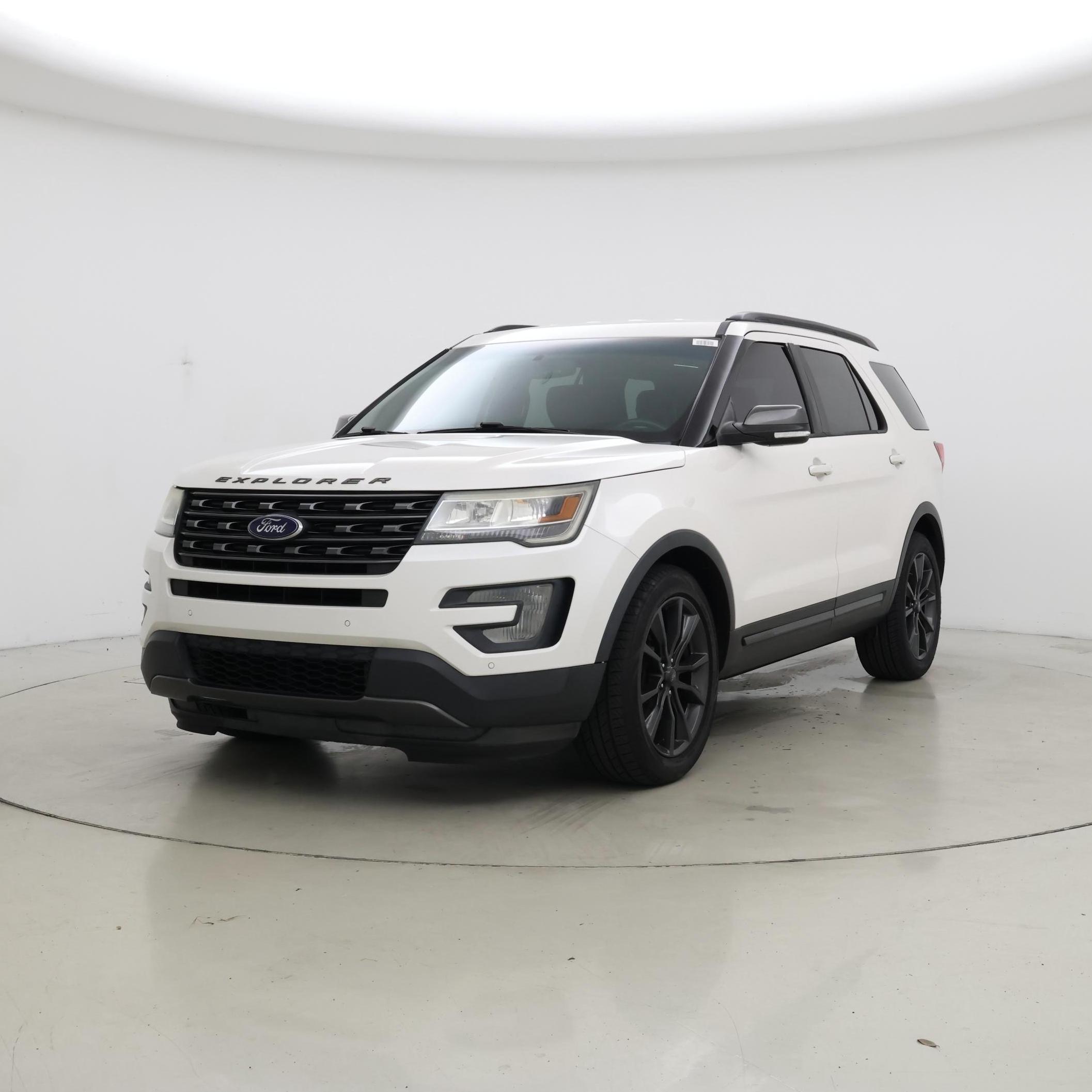 Thumbnail: 2017 Ford Explorer - 4