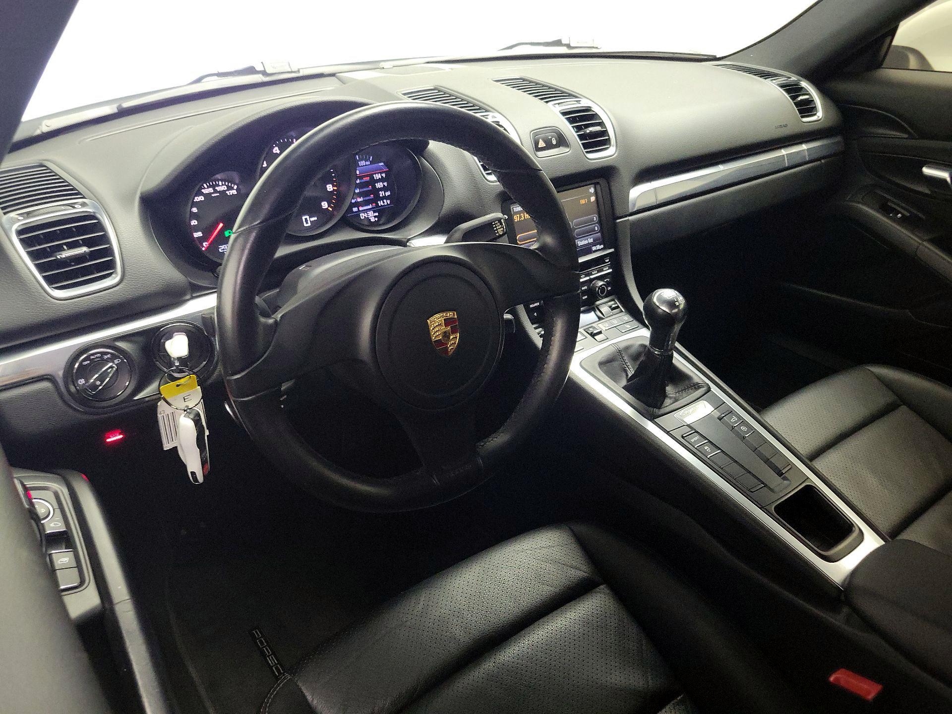 Thumbnail: 2016 Porsche Cayman - 9