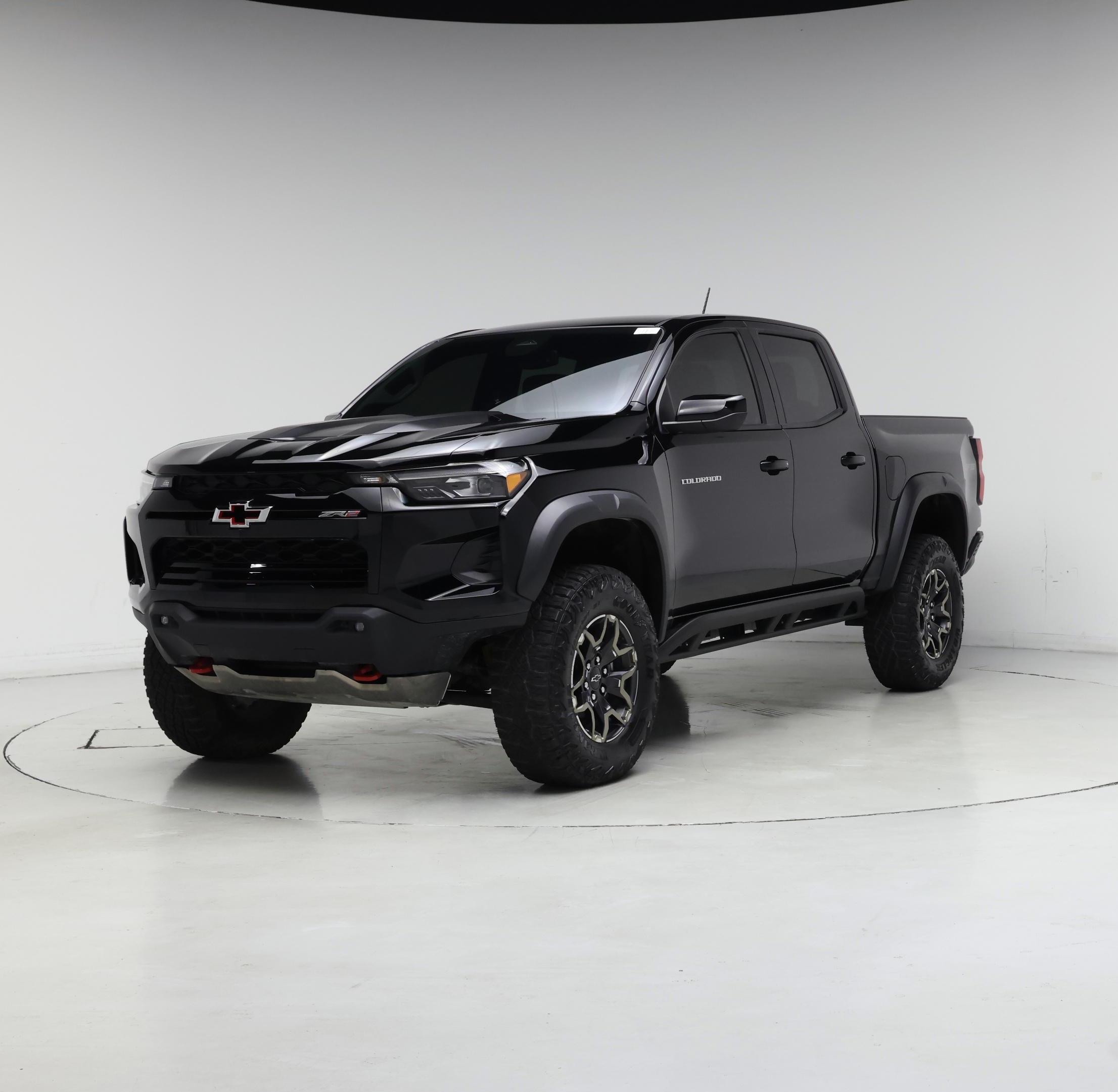 Thumbnail: 2024 Chevrolet Colorado - 4