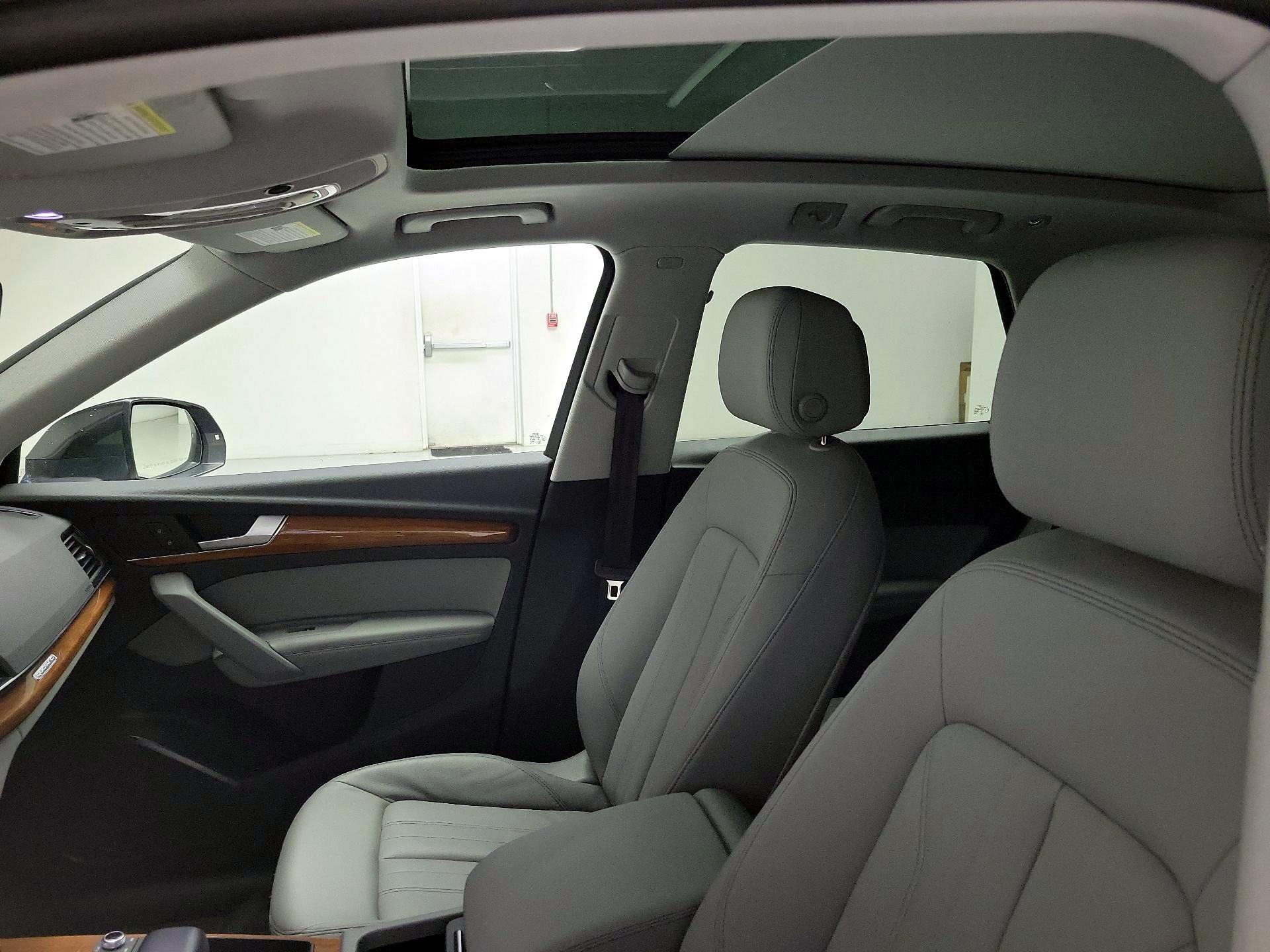 Thumbnail: 2022 Audi Q5 - 20