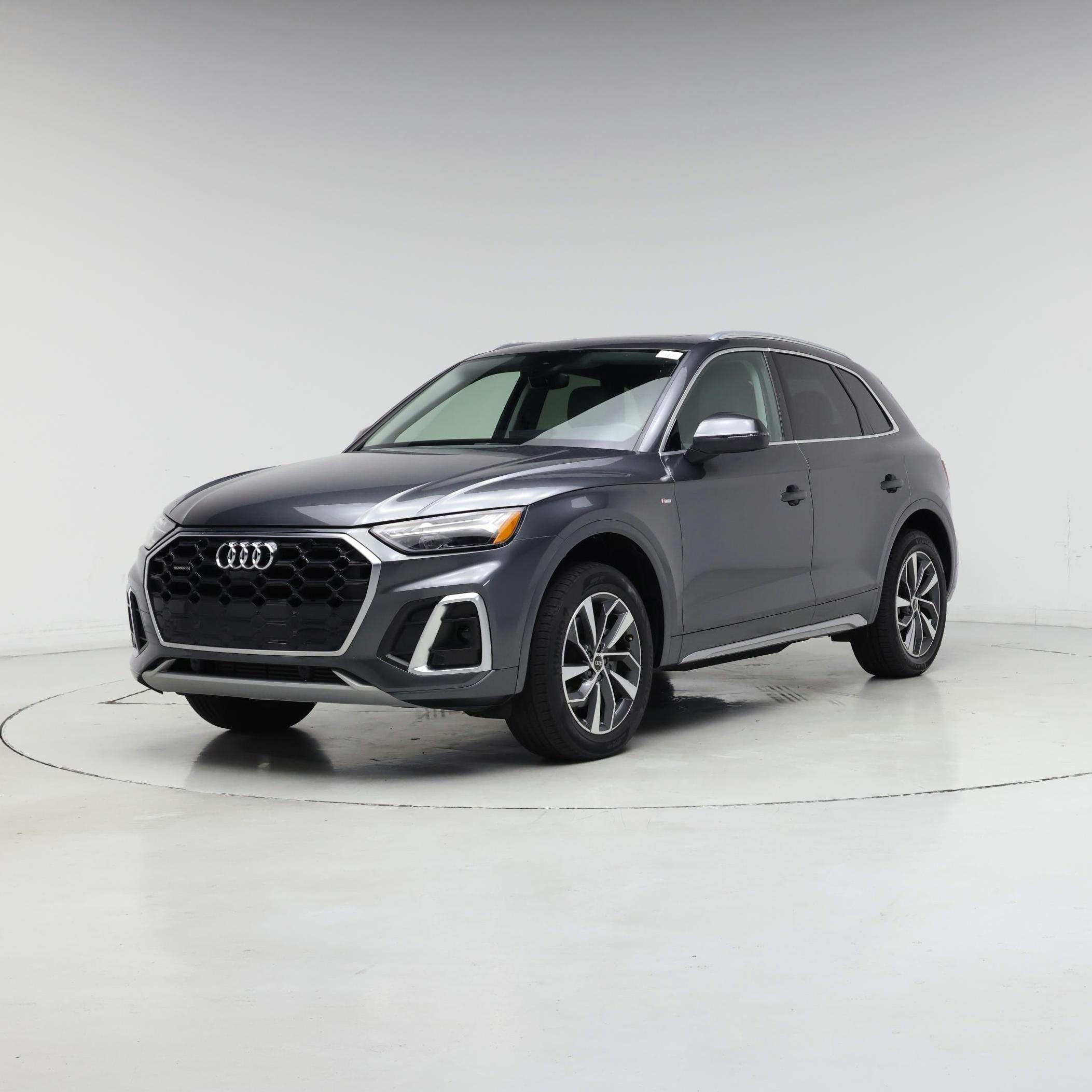 Thumbnail: 2022 Audi Q5 - 4