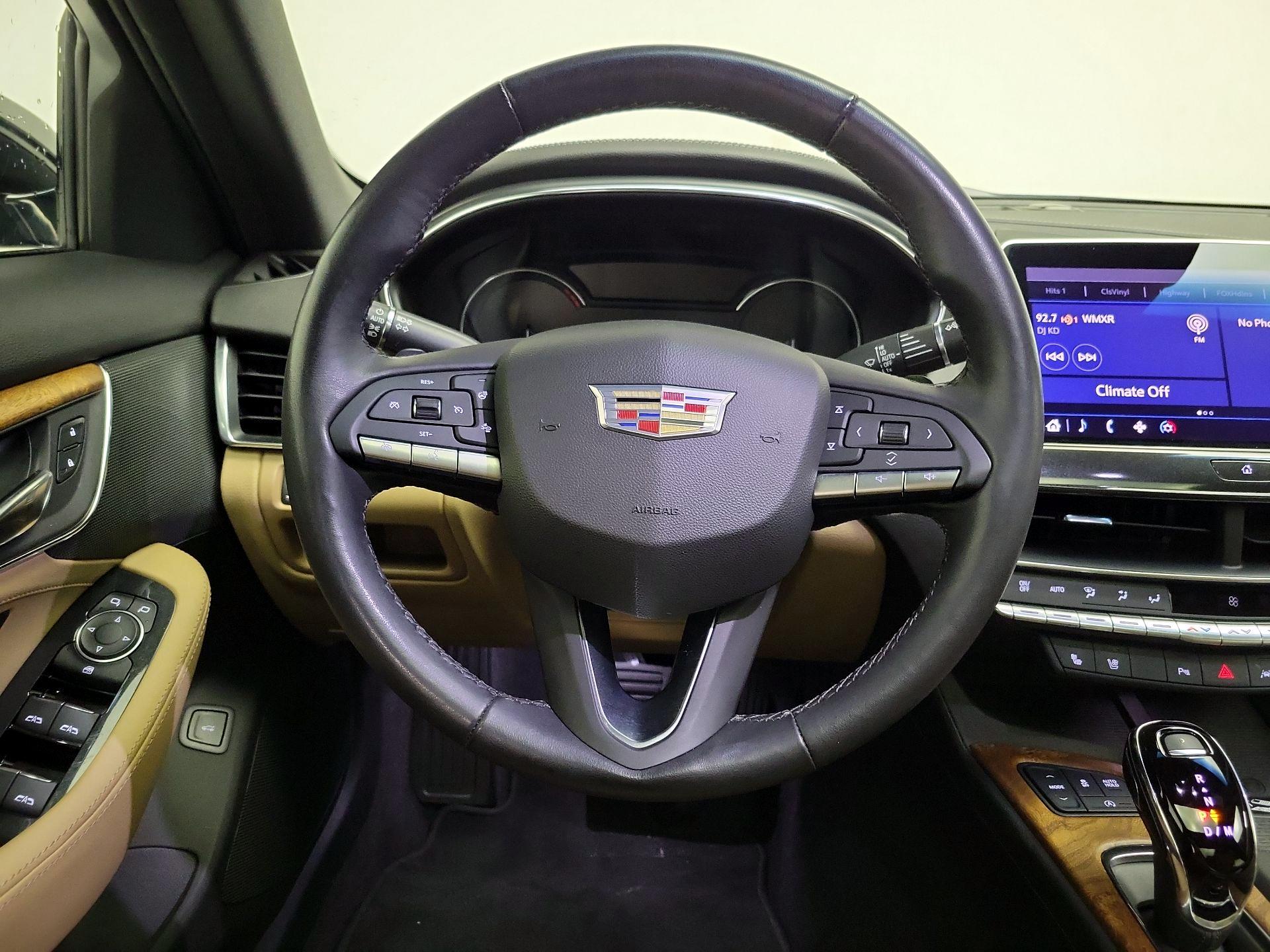 Thumbnail: 2022 Cadillac CT5 - 10