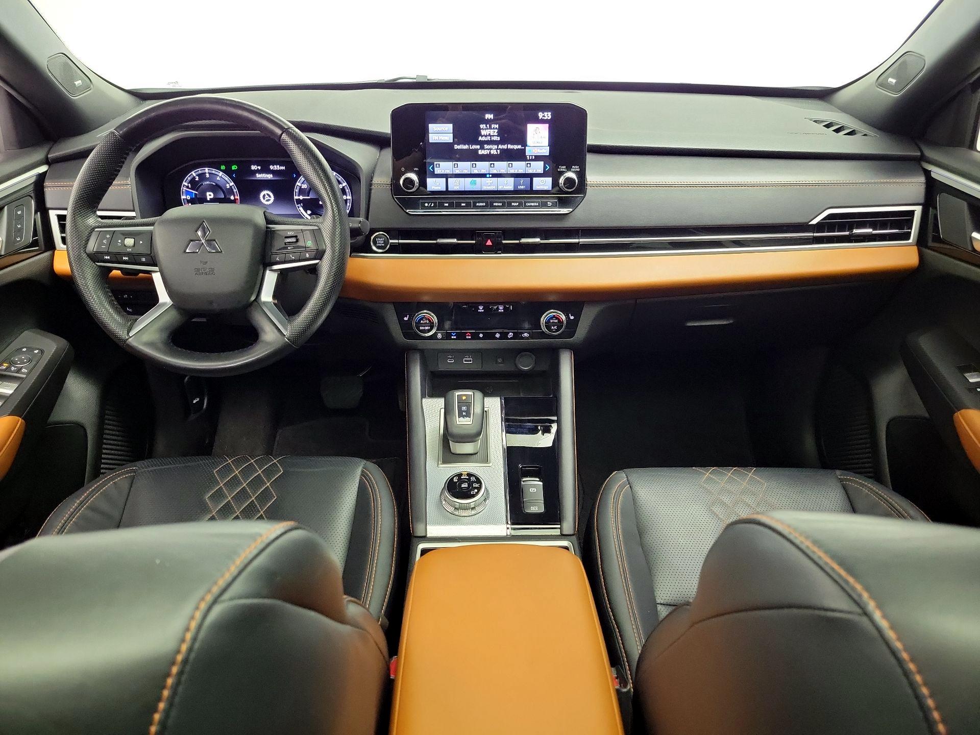 Thumbnail: 2022 Mitsubishi Outlander - 9