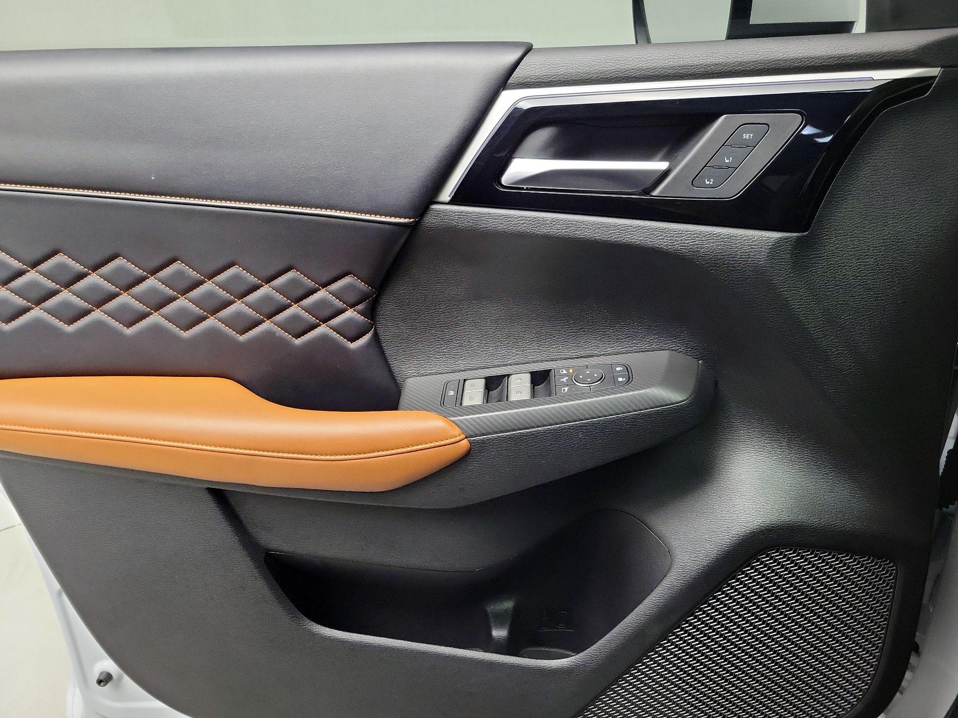 Thumbnail: 2022 Mitsubishi Outlander - 12