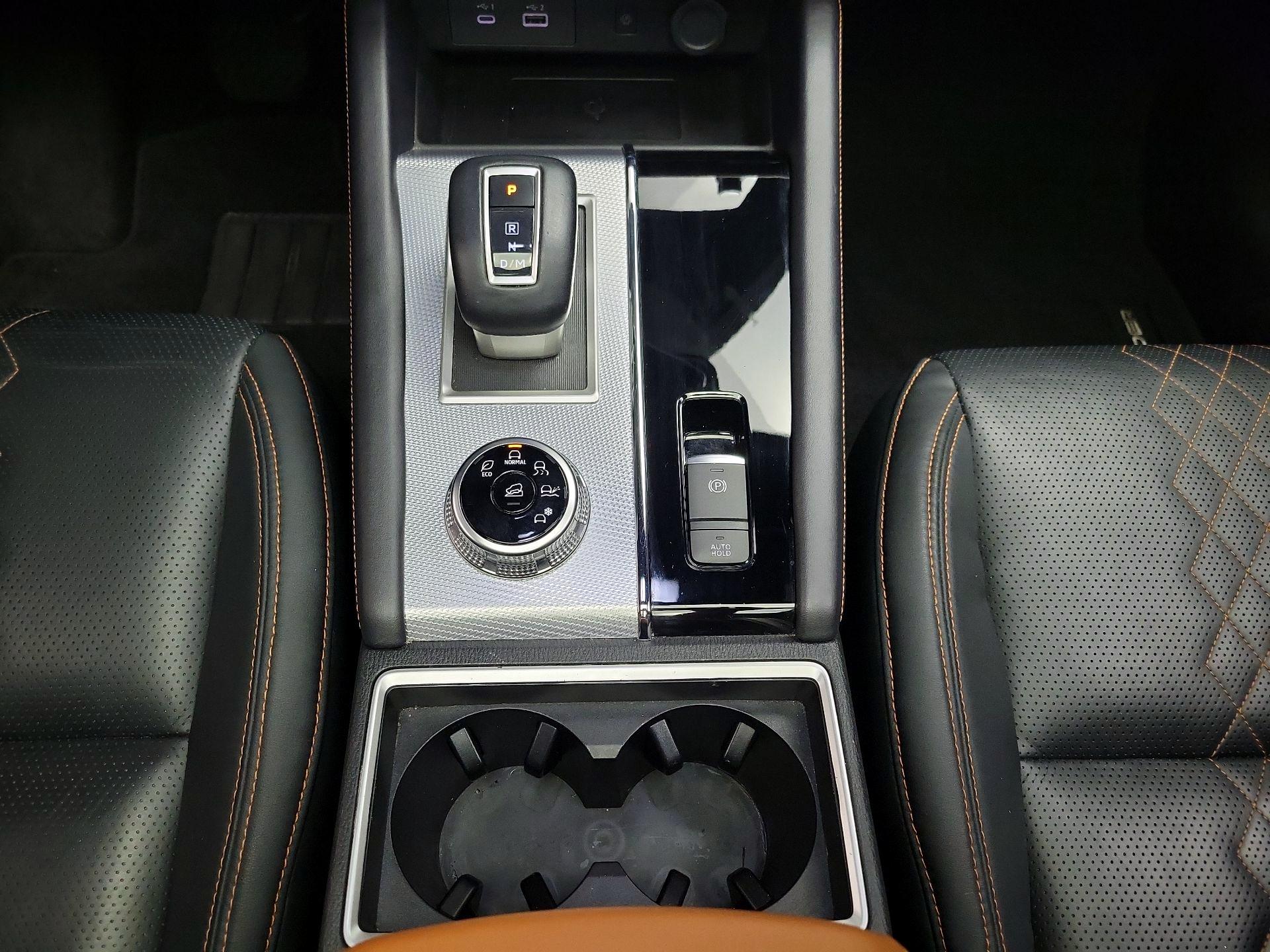 Thumbnail: 2022 Mitsubishi Outlander - 18