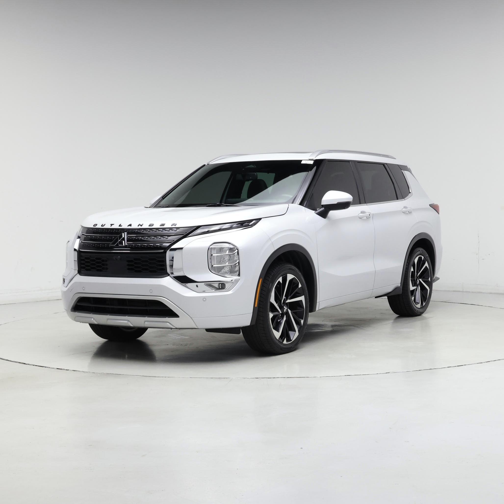 Thumbnail: 2022 Mitsubishi Outlander - 4