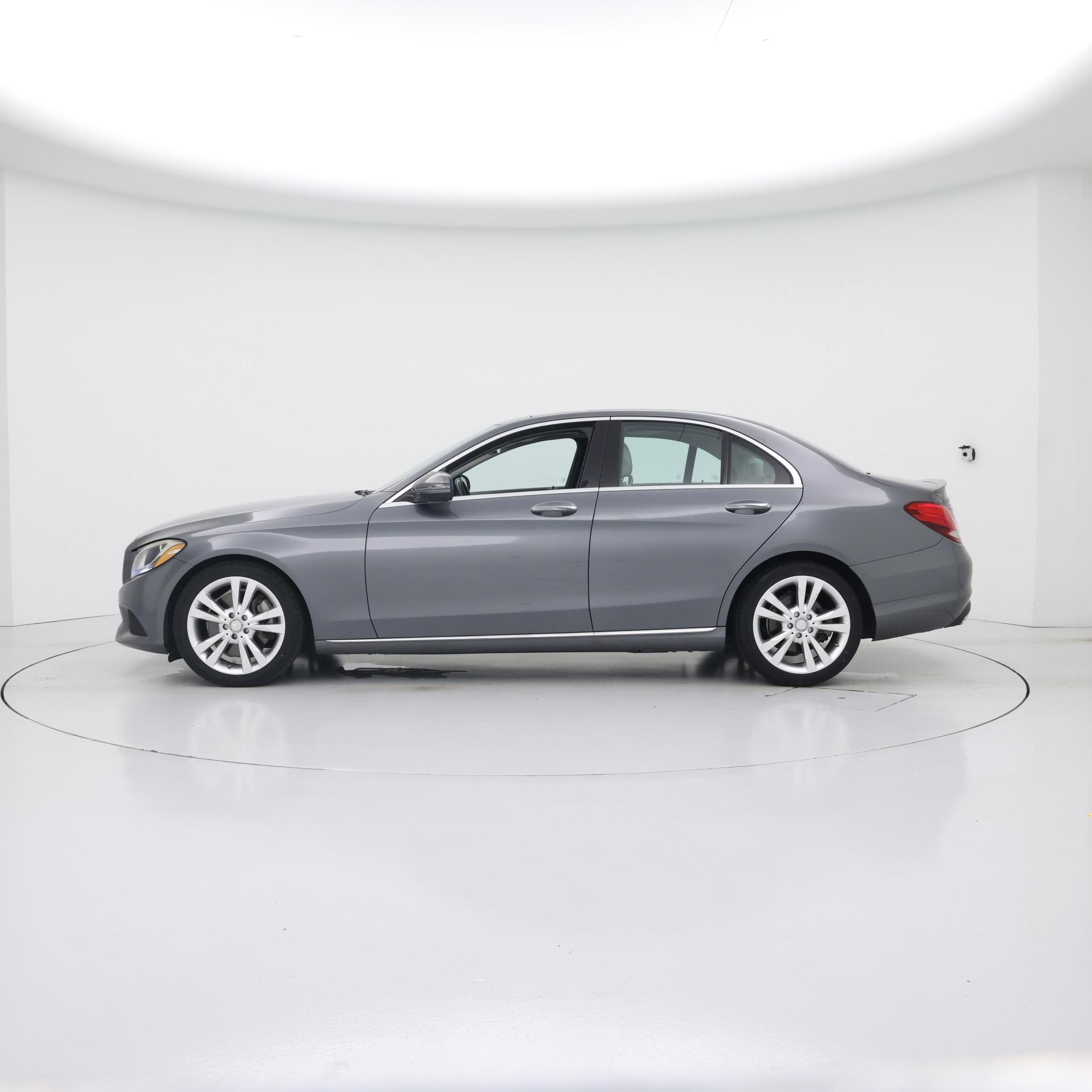 Thumbnail: 2017 Mercedes-Benz C-Class - 3