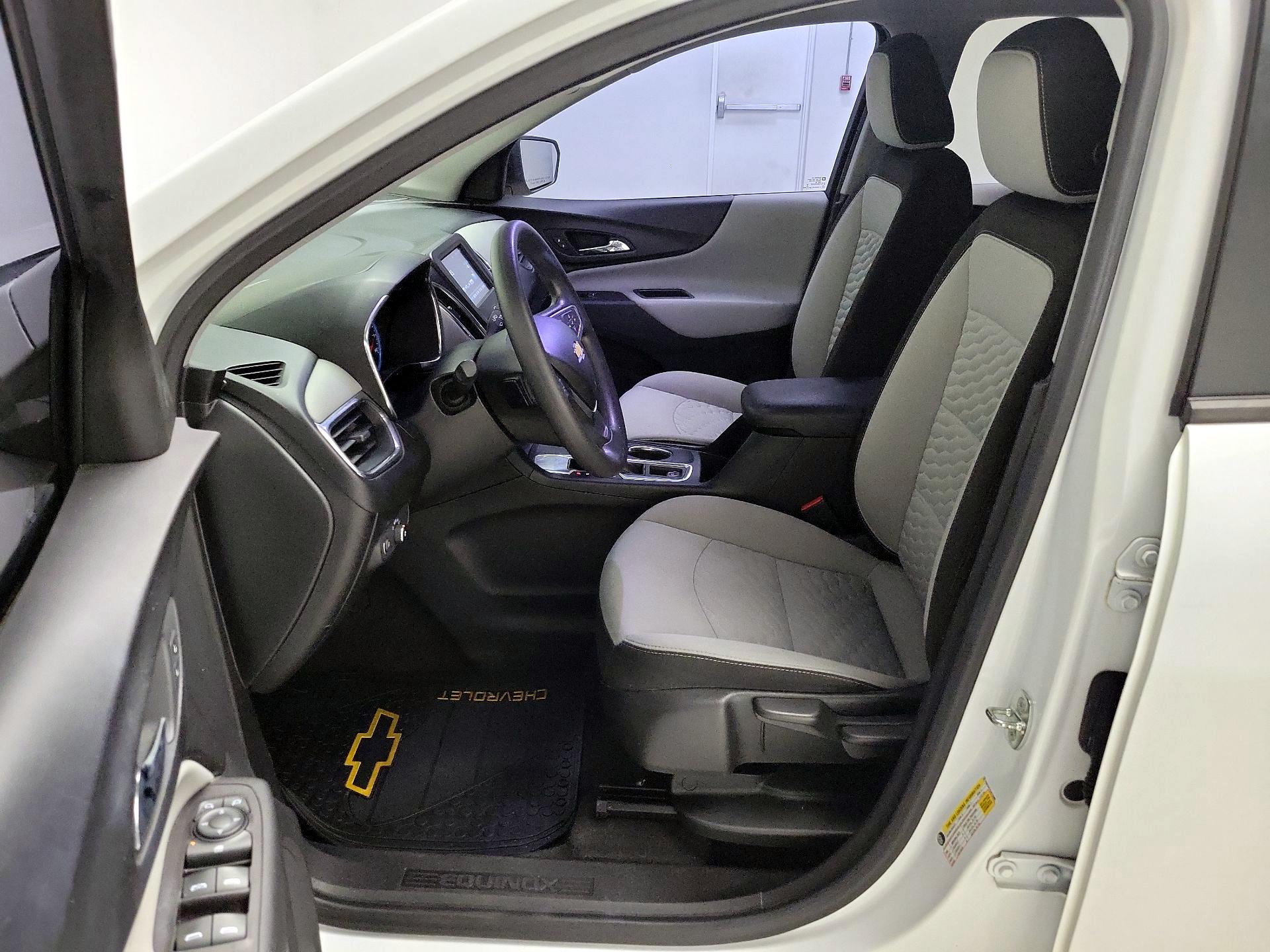 Thumbnail: 2018 Chevrolet Equinox - 11