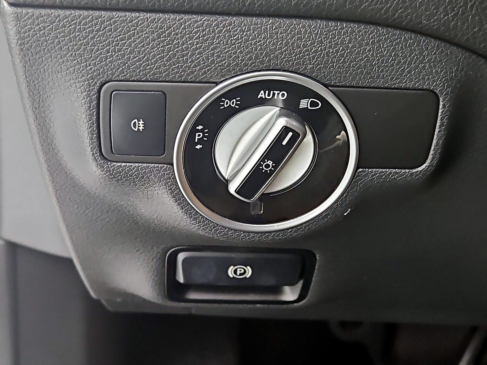 Thumbnail: 2014 Mercedes-Benz CLA - 13