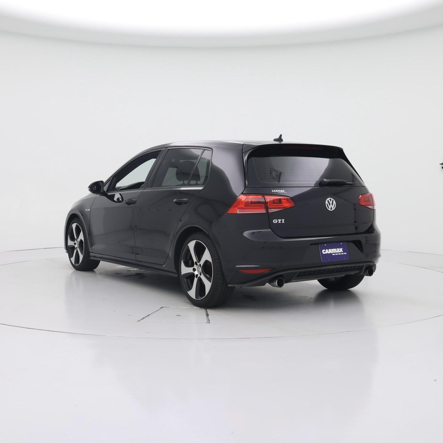 Thumbnail: 2015 Volkswagen Golf - 2