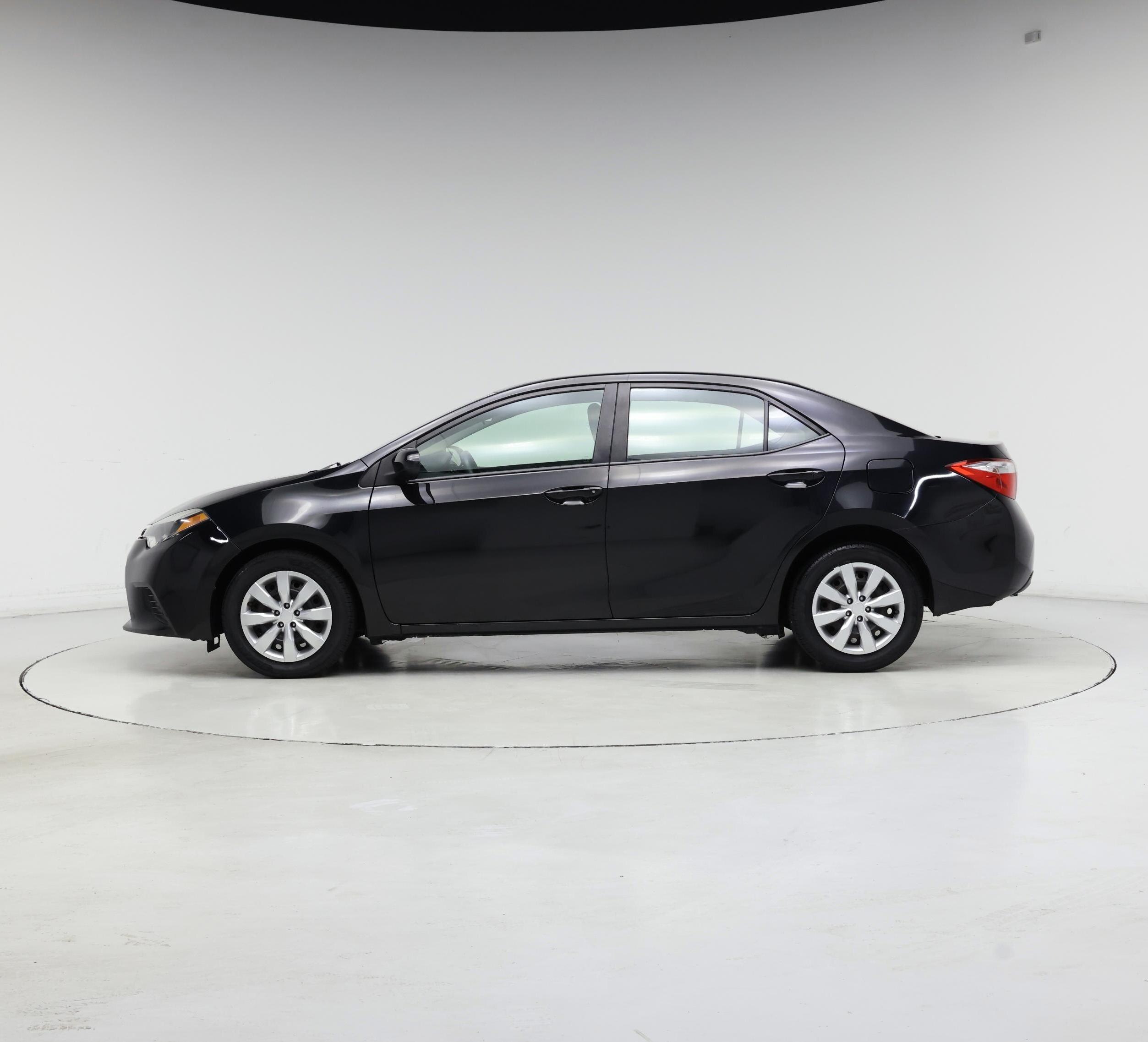 Thumbnail: 2014 Toyota Corolla - 3