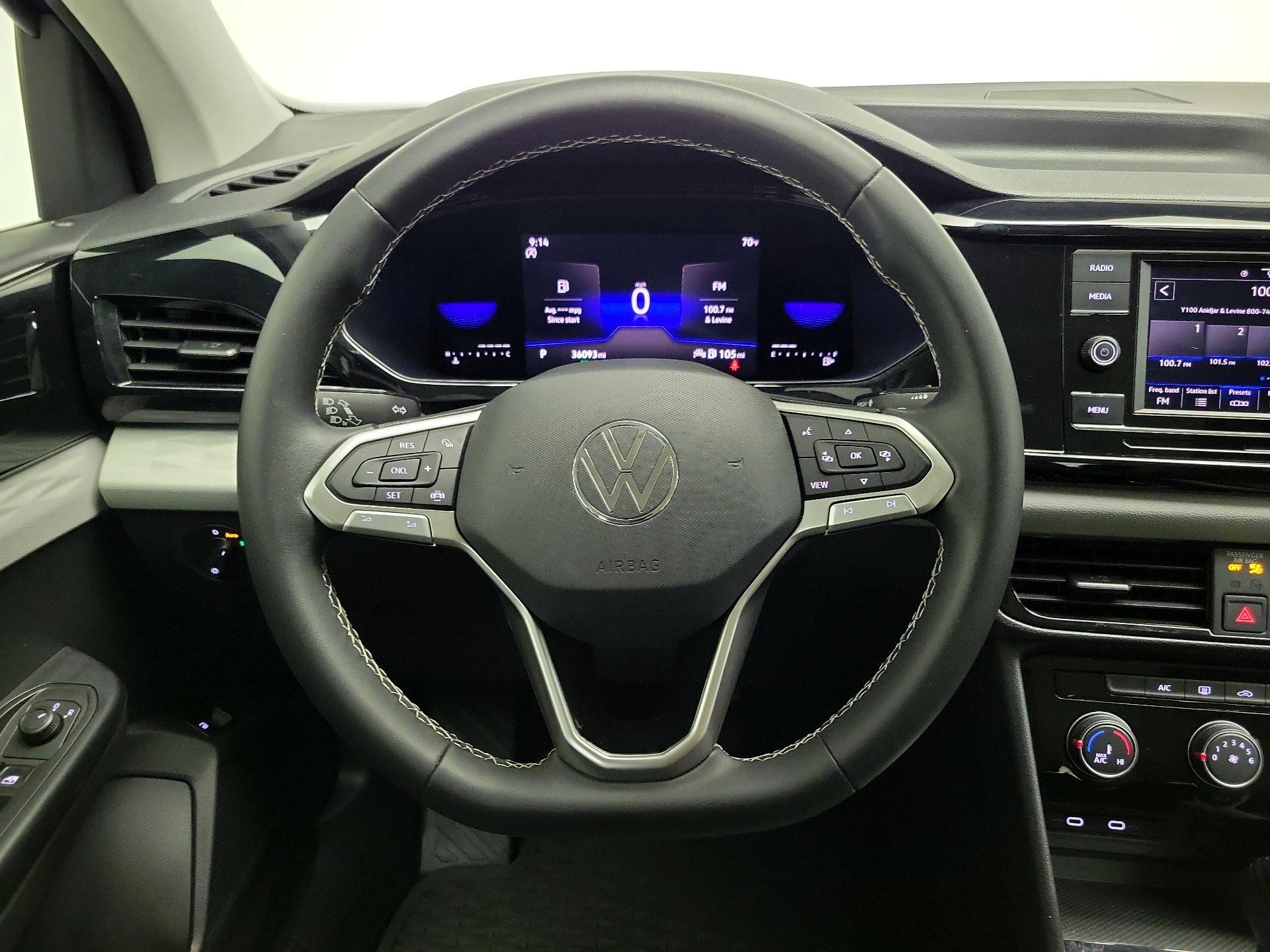 Thumbnail: 2023 Volkswagen Taos - 10