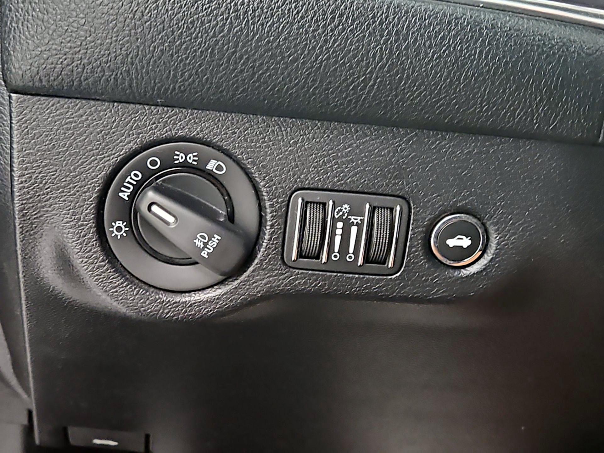 Thumbnail: 2017 Dodge Challenger - 13