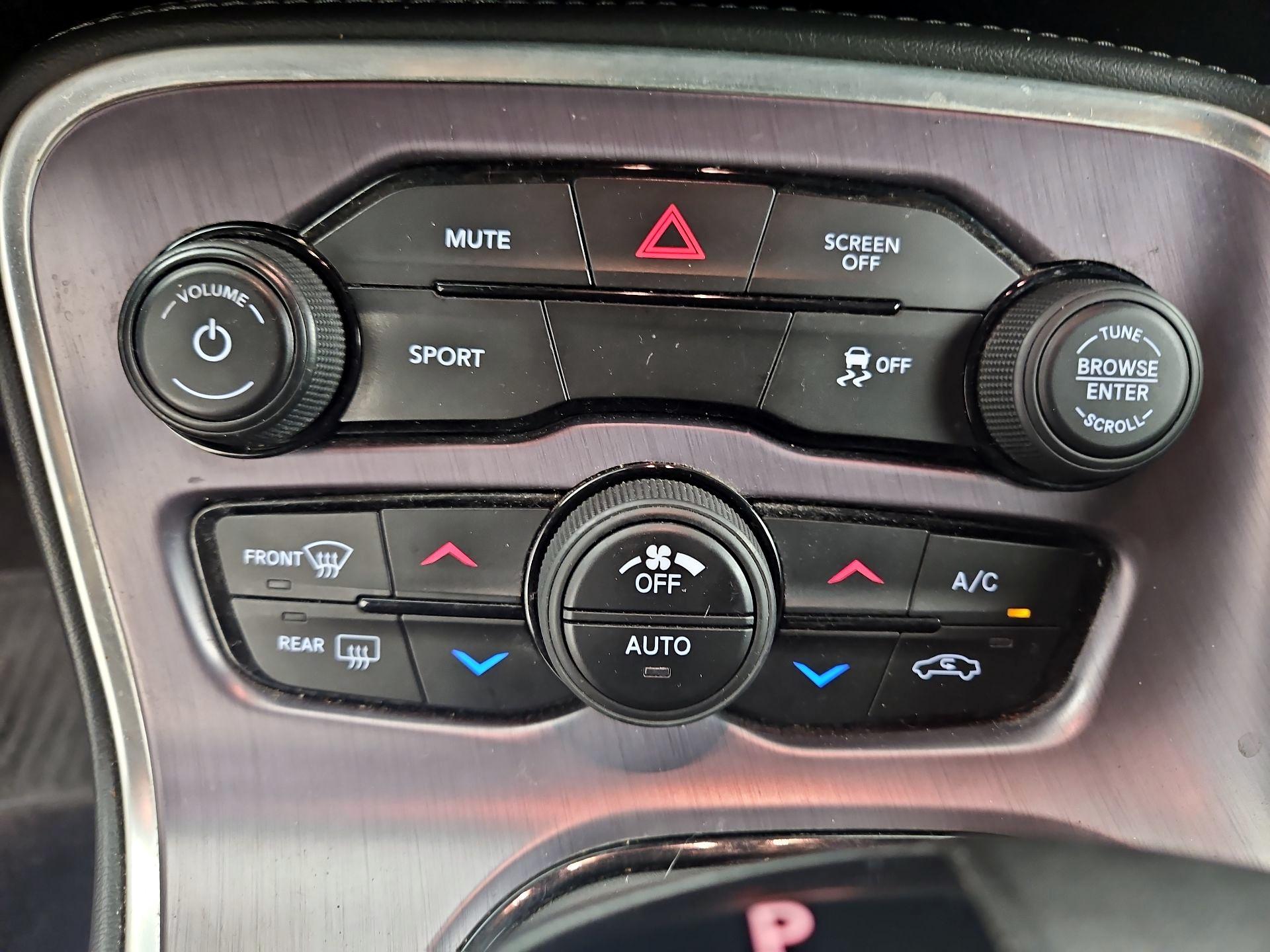 Thumbnail: 2017 Dodge Challenger - 16