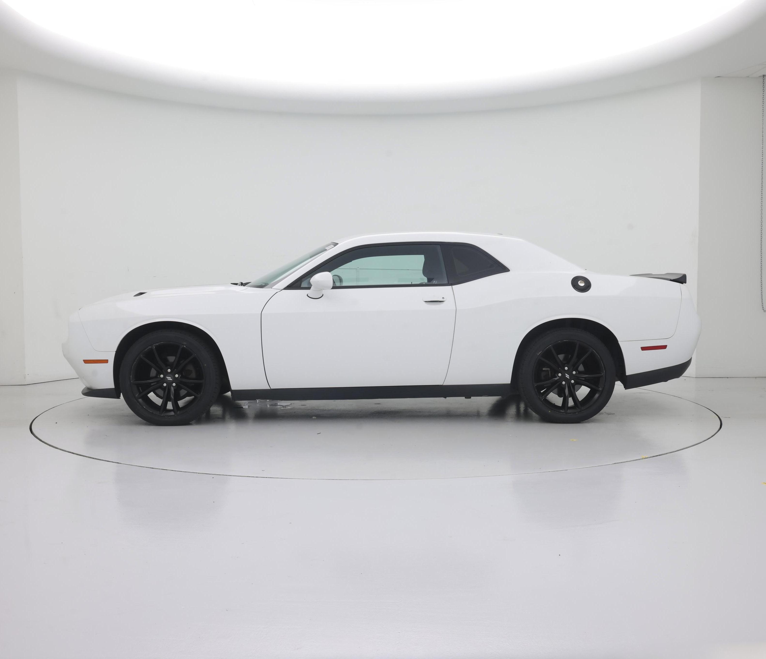 Thumbnail: 2017 Dodge Challenger - 3