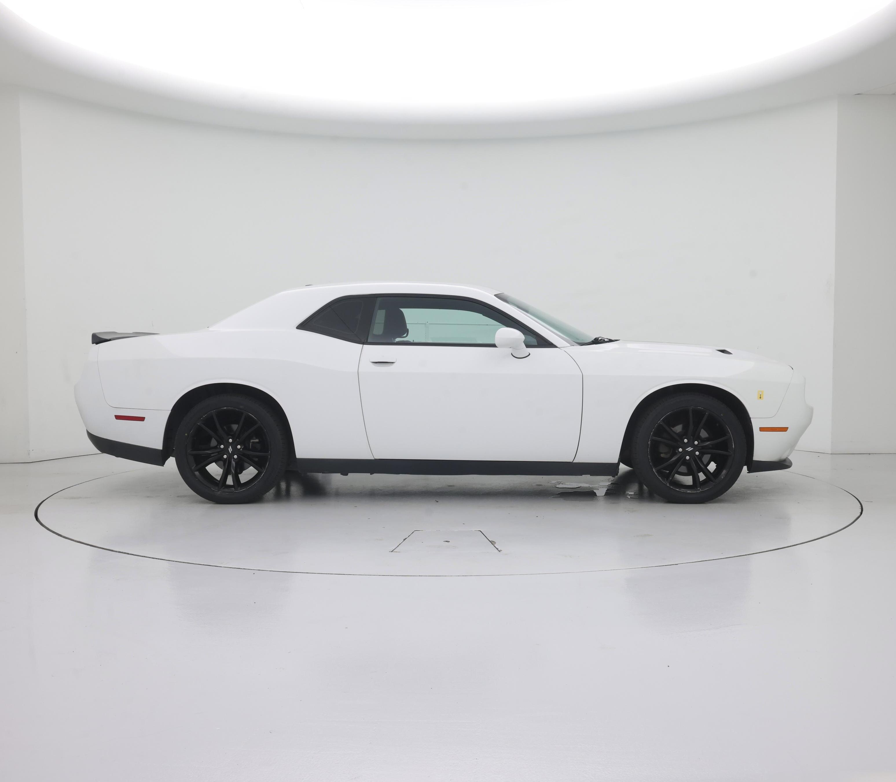 Thumbnail: 2017 Dodge Challenger - 7