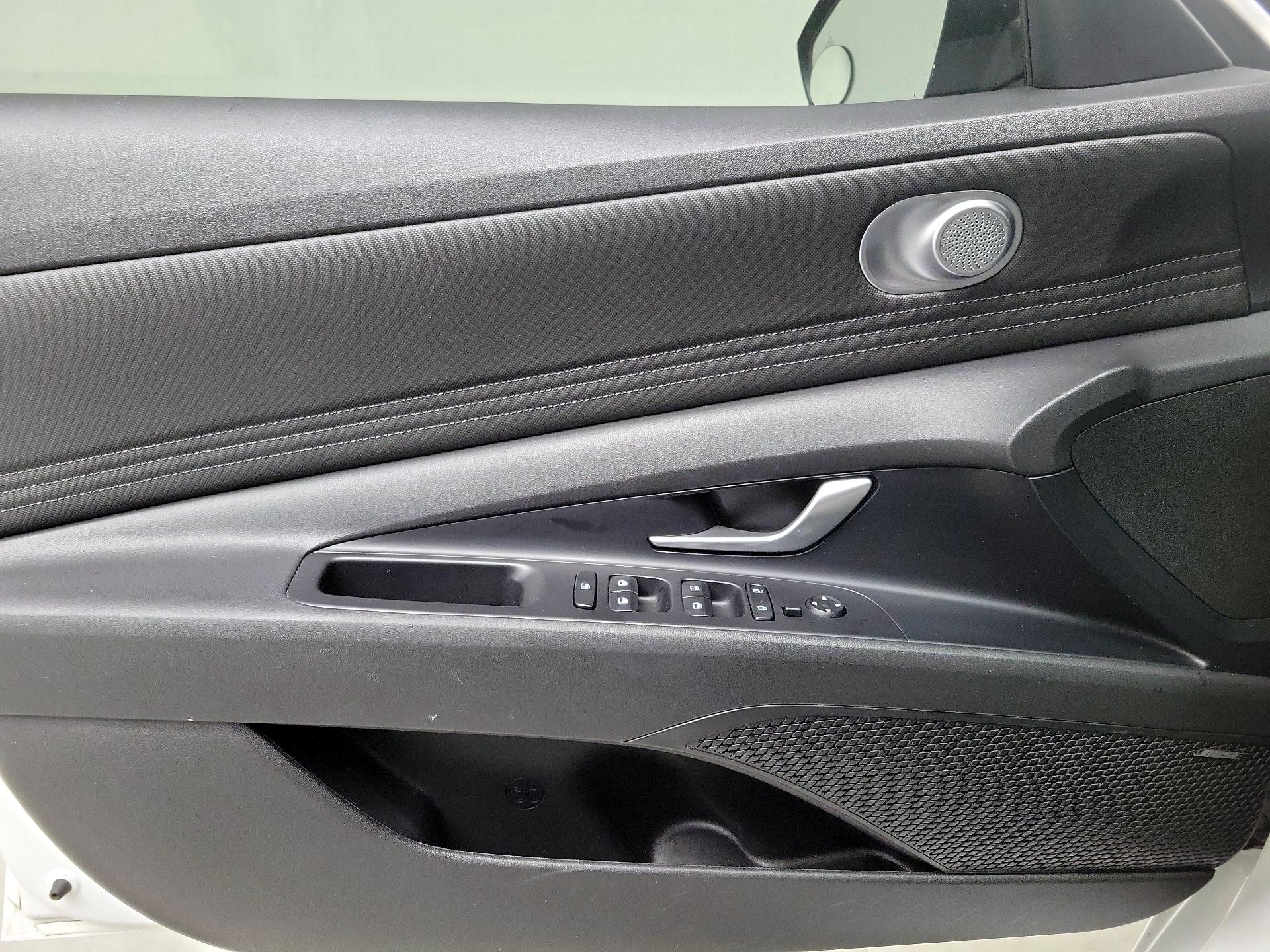 Thumbnail: 2023 Hyundai Elantra - 12