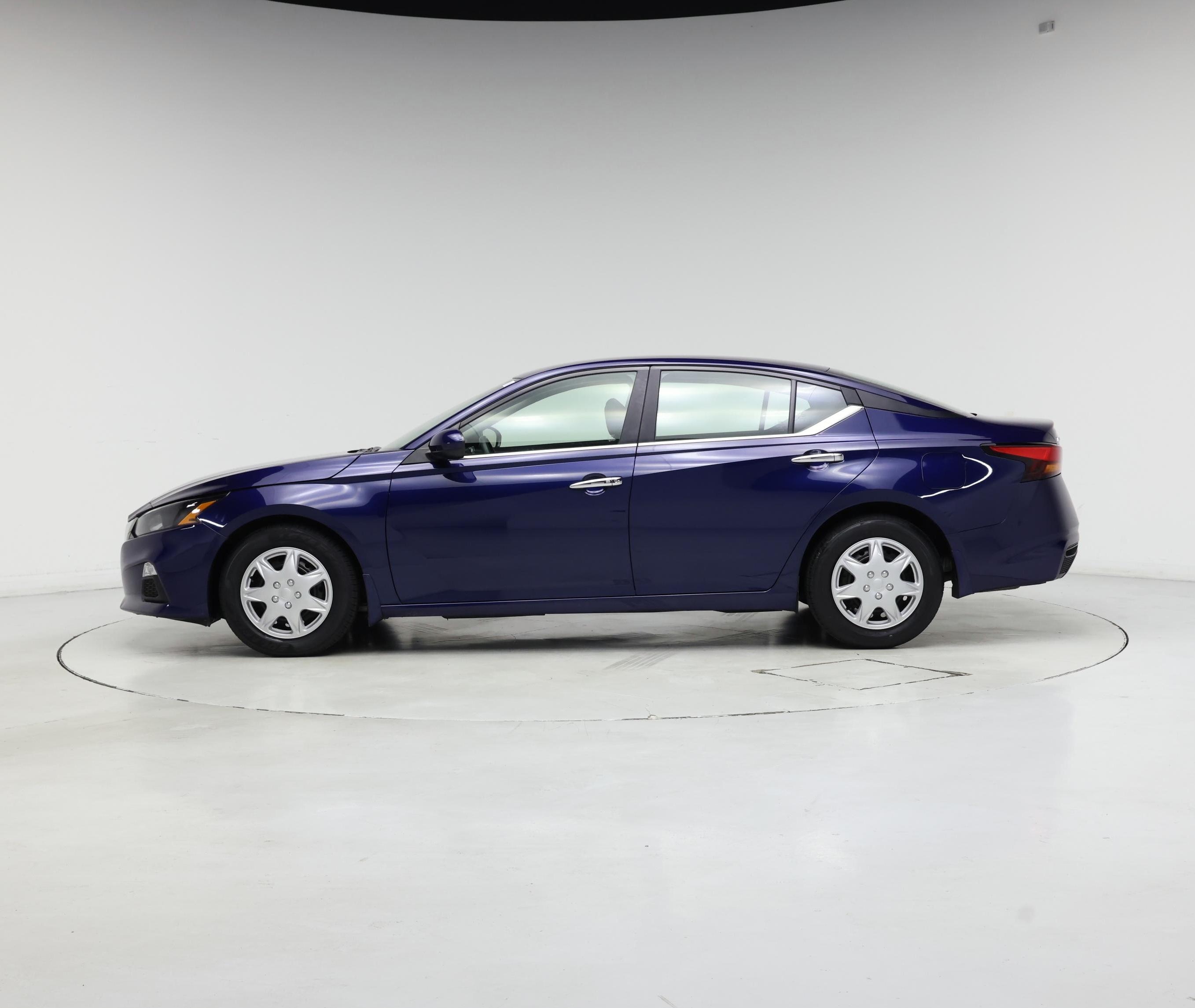 Thumbnail: 2022 Nissan Altima - 3