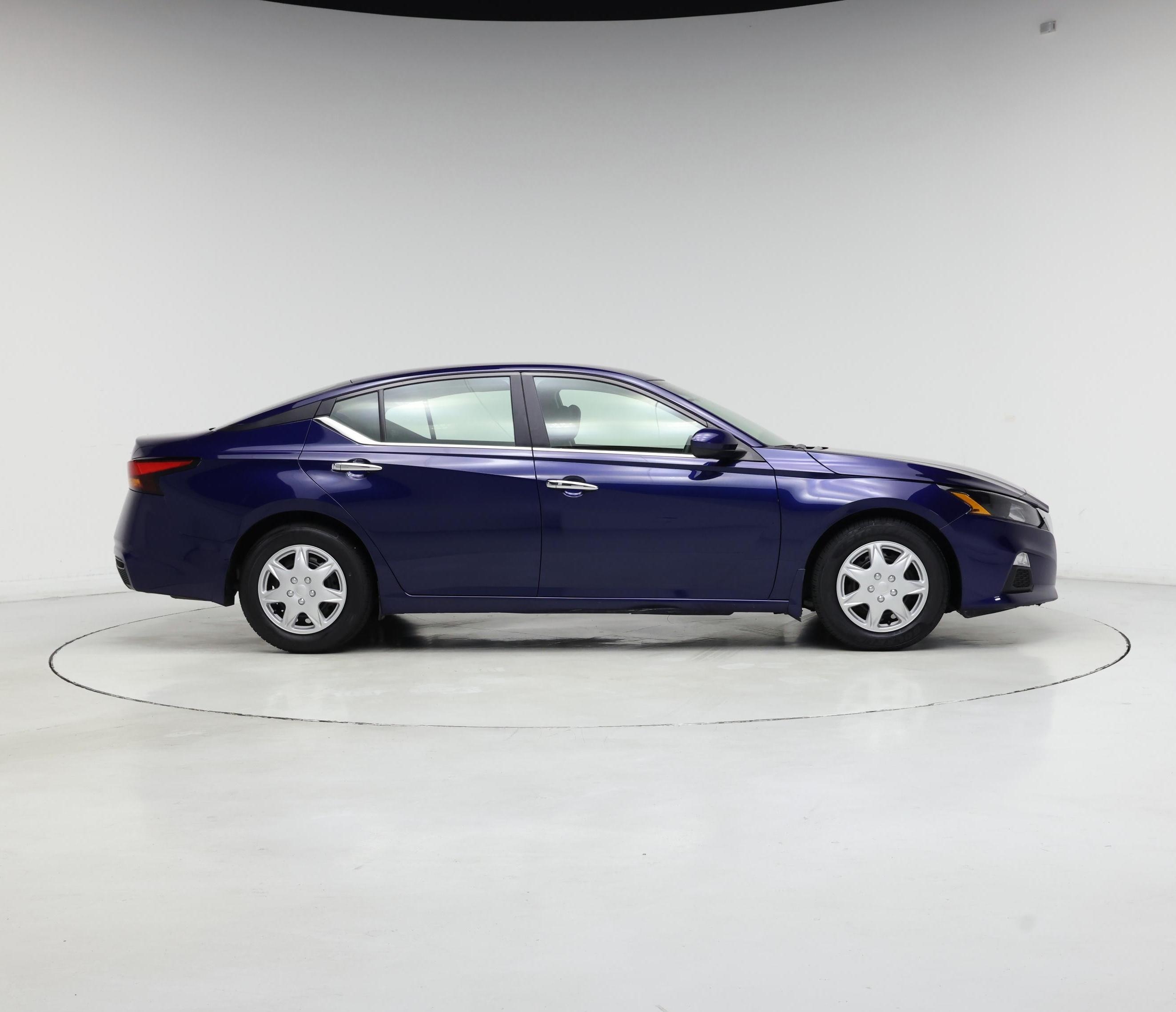 Thumbnail: 2022 Nissan Altima - 7
