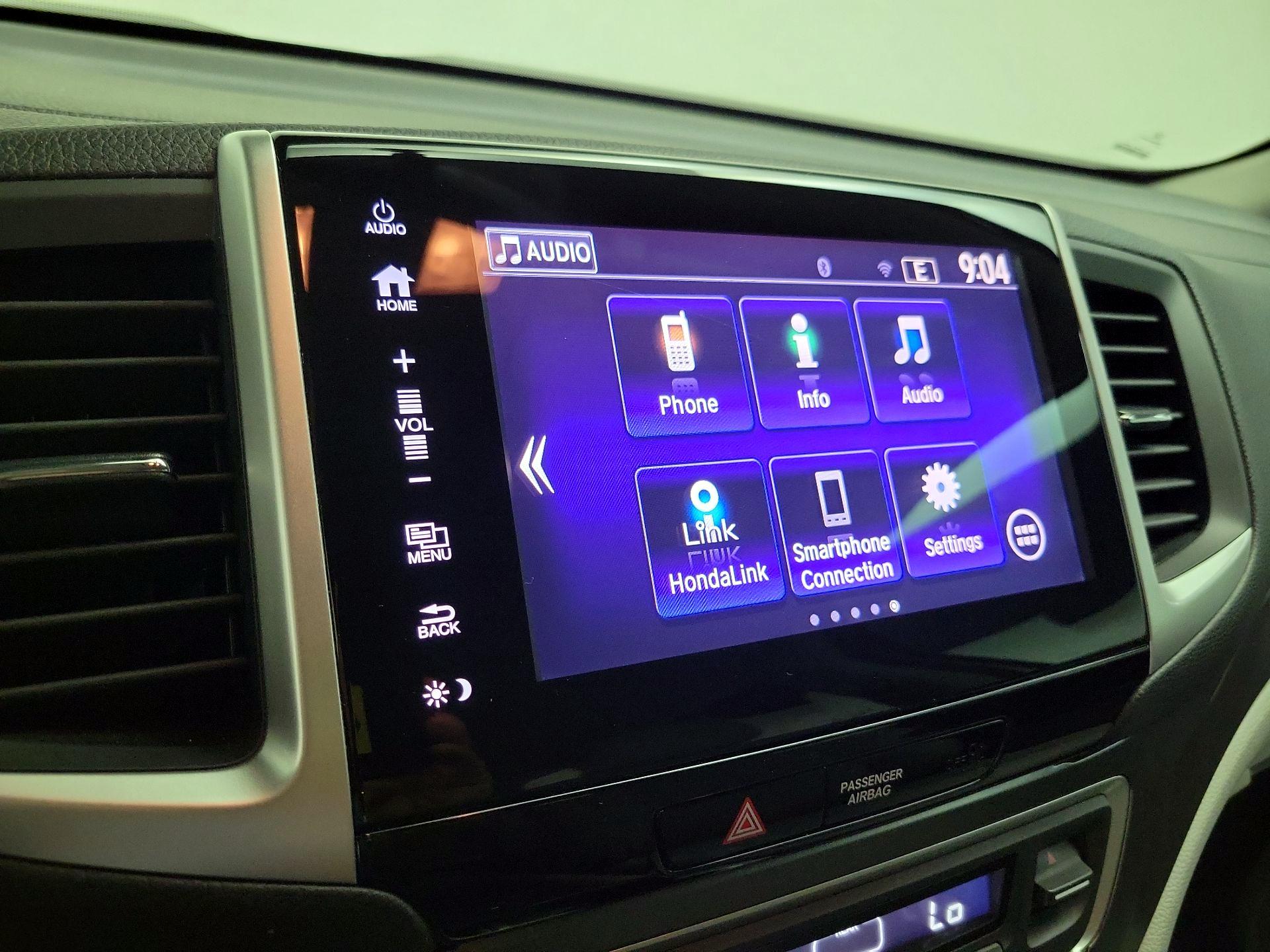 Thumbnail: 2018 Honda Pilot - 14