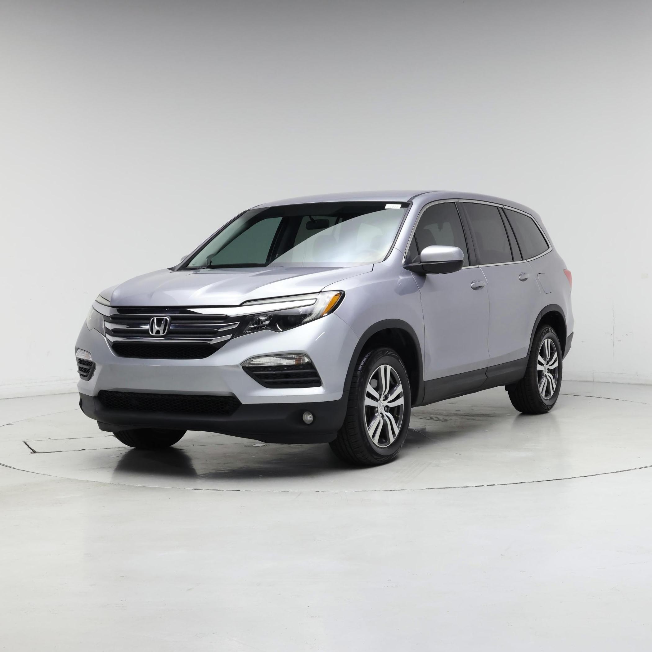Thumbnail: 2018 Honda Pilot - 4