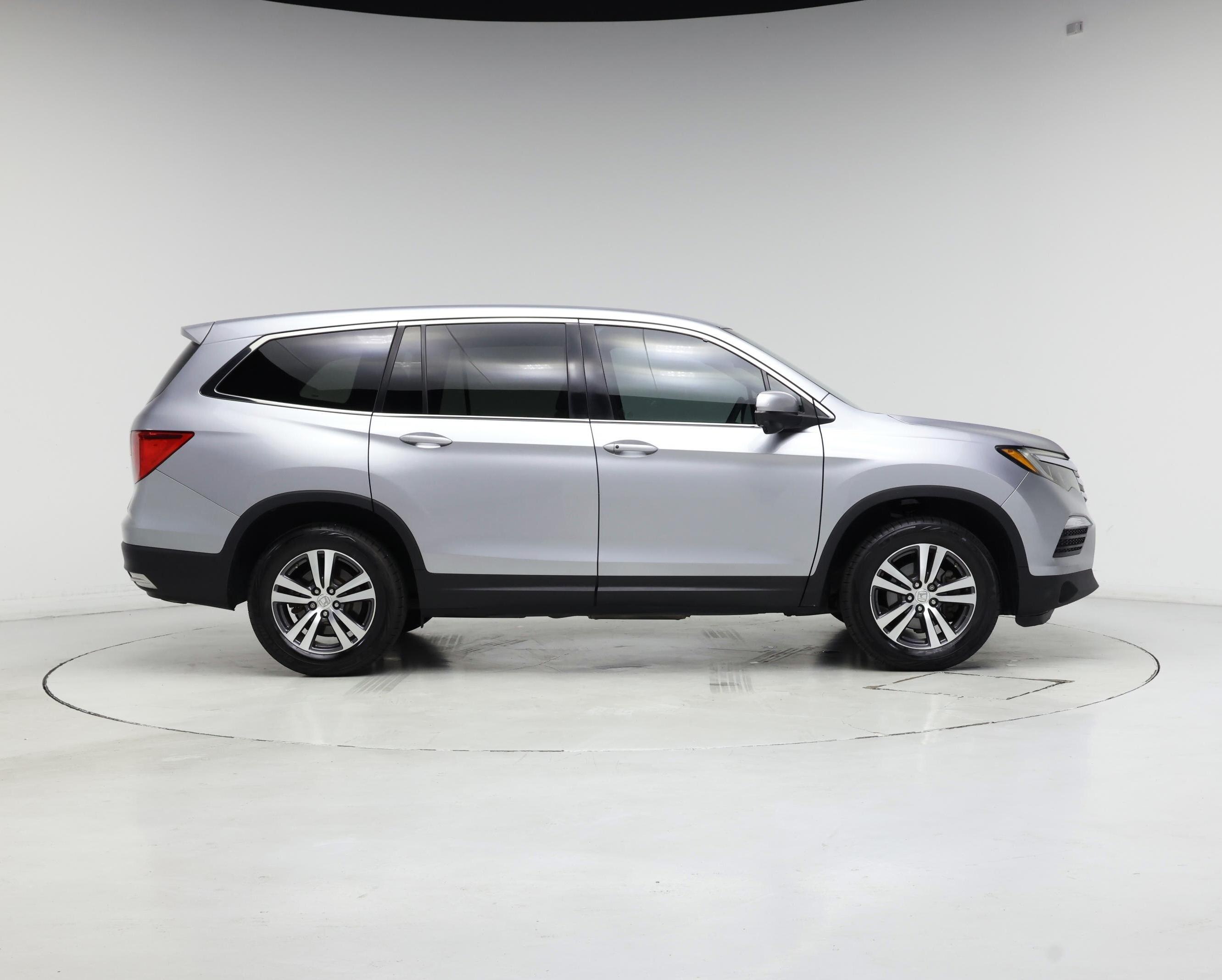 Thumbnail: 2018 Honda Pilot - 7