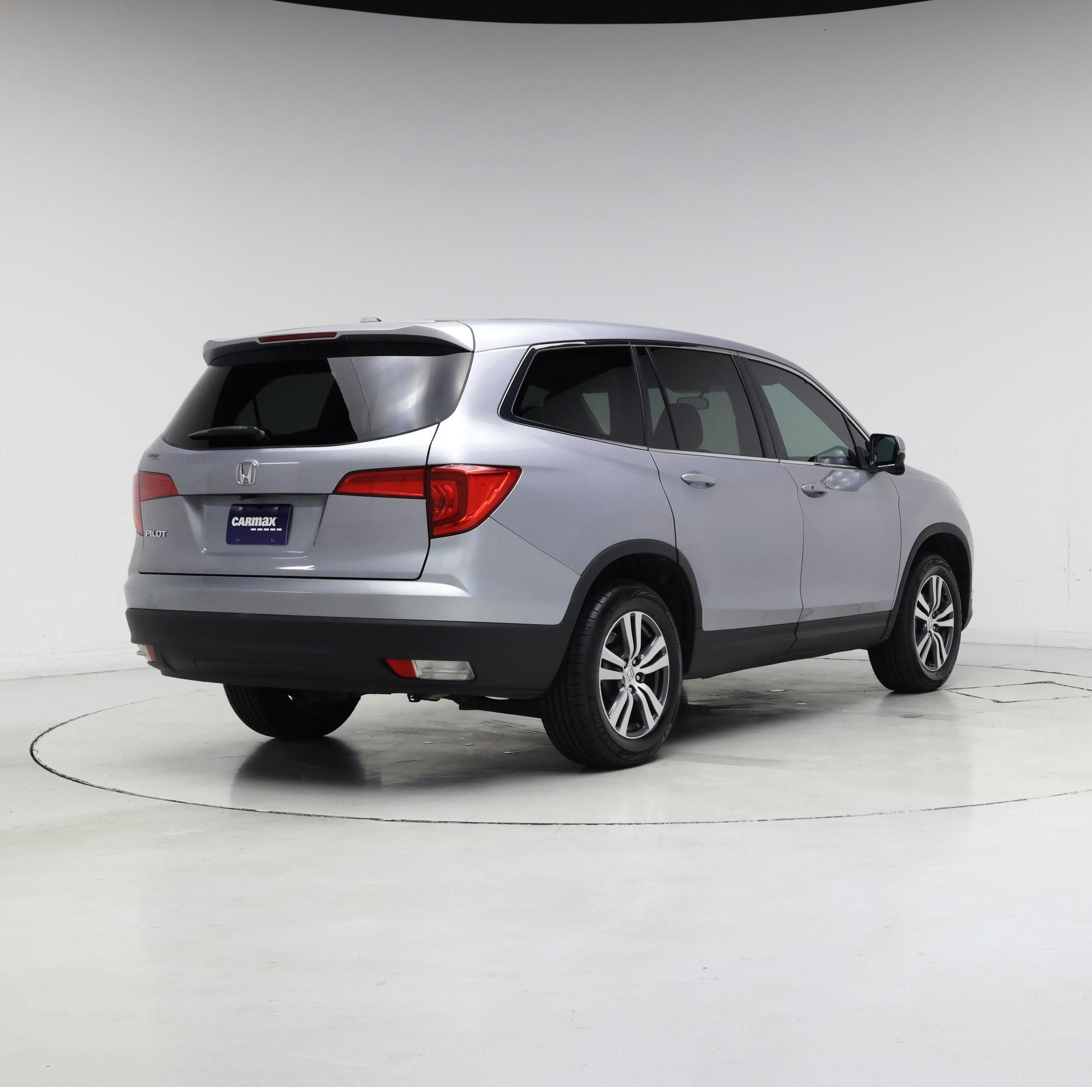 Thumbnail: 2018 Honda Pilot - 8