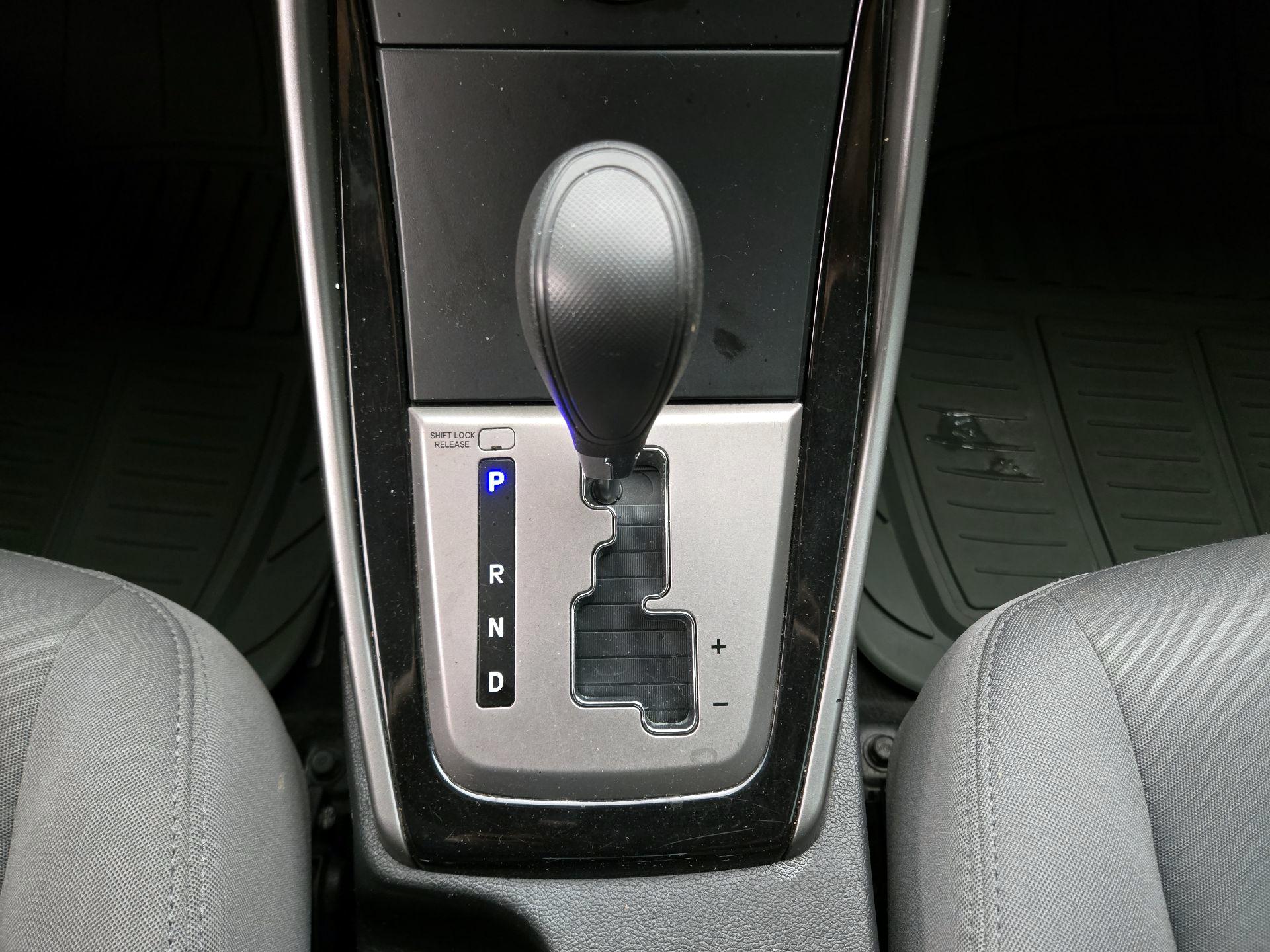 Thumbnail: 2013 Hyundai Elantra - 17