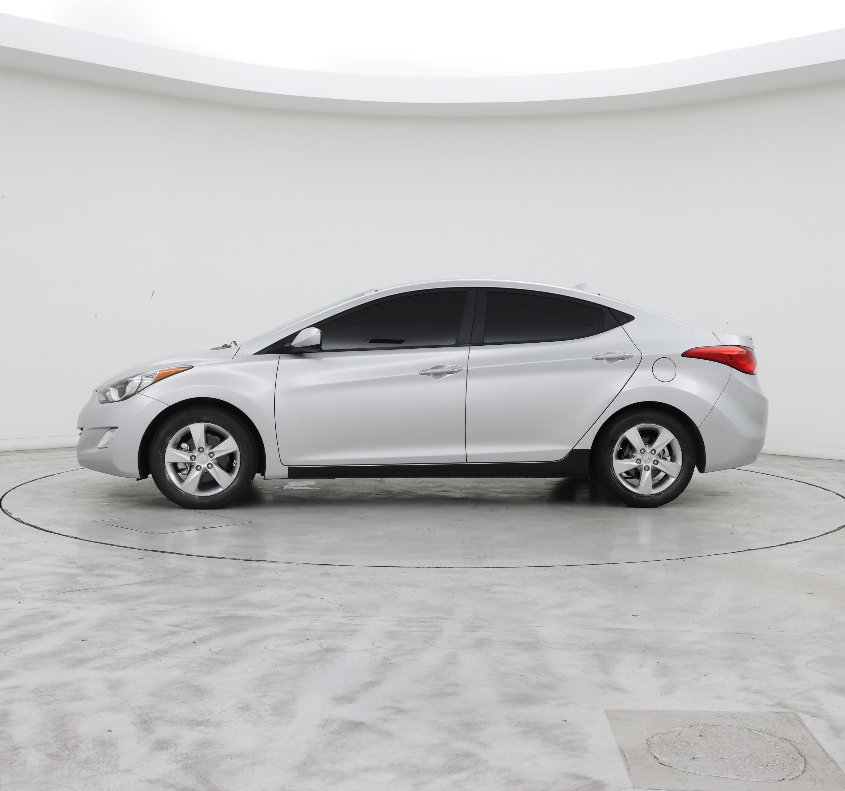 Thumbnail: 2013 Hyundai Elantra - 3